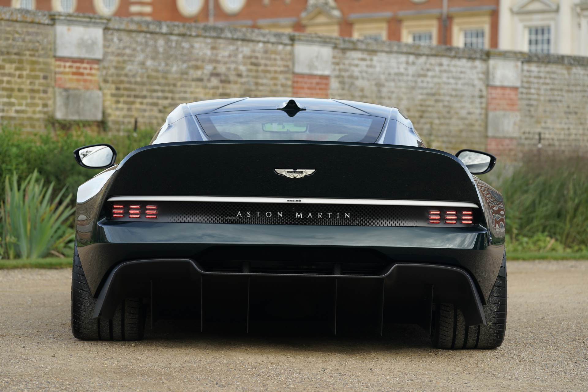 New Aston Martin Victor By Q Is A Wild One-Off Manual V12 Supercar Inspired By The 70/80’s Vantage