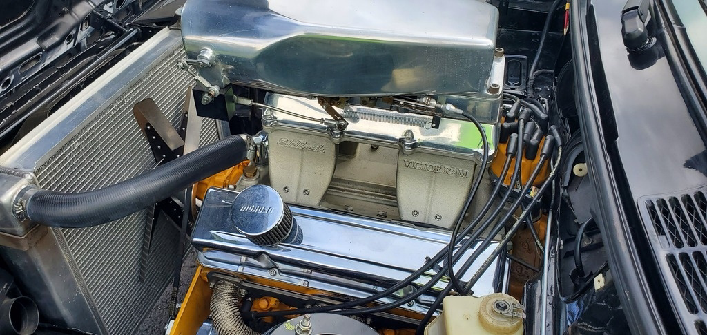 Someone Dropped A 350 Cubic-Inch V8 Into This E30 BMW 3-Series