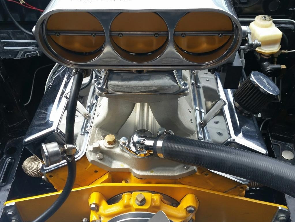 Someone Dropped A 350 Cubic-Inch V8 Into This E30 BMW 3-Series