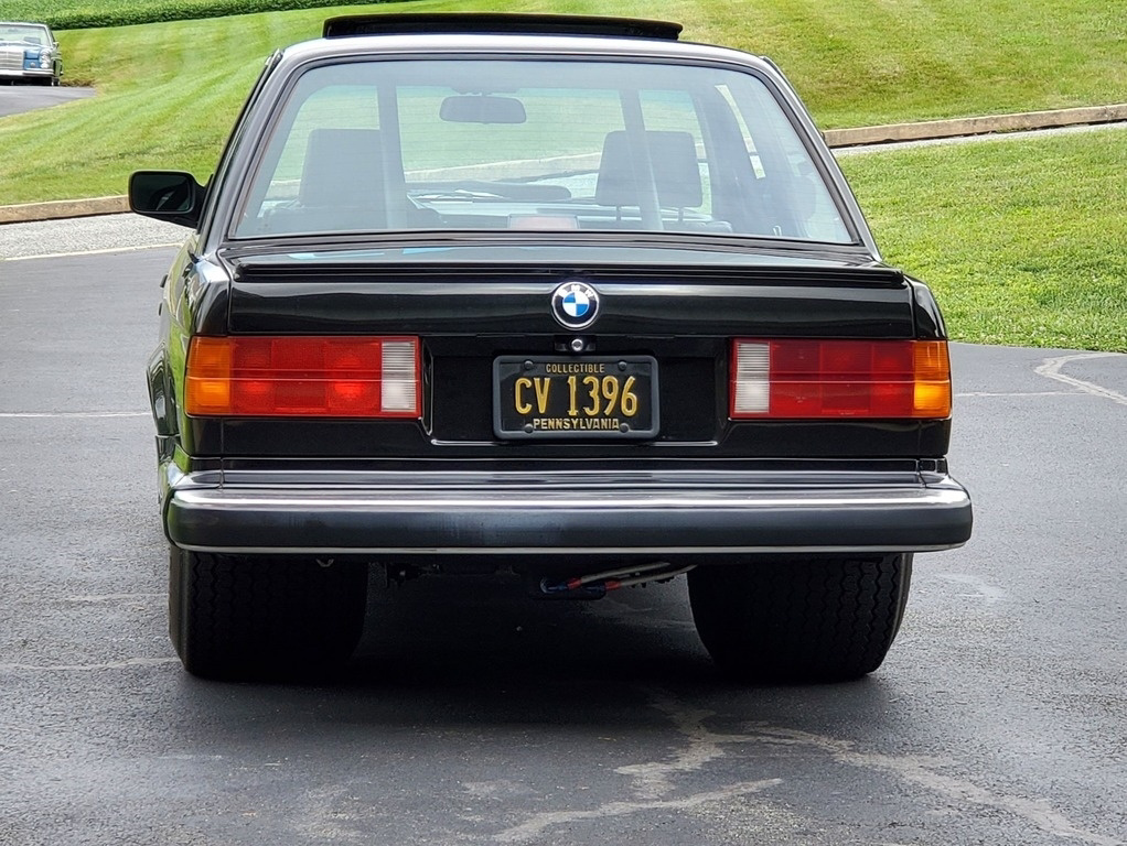 Someone Dropped A 350 Cubic-Inch V8 Into This E30 BMW 3-Series