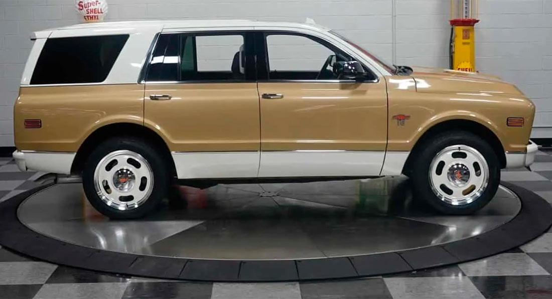 Custom 2020 Chevrolet Tahoe Is Part C10 And Part K5 Blazer