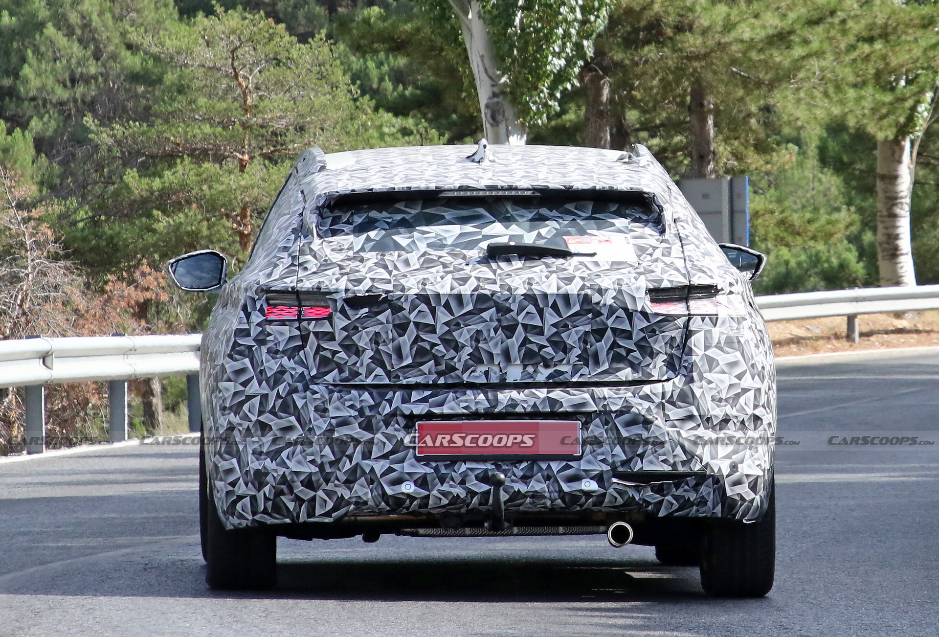 New DS 4 To Chase After BMW 1-Series And Mercedes A-Class