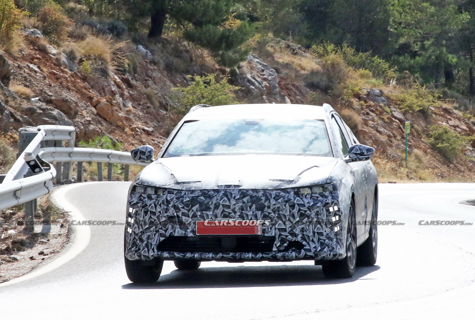 New DS 4 To Chase After BMW 1-Series And Mercedes A-Class