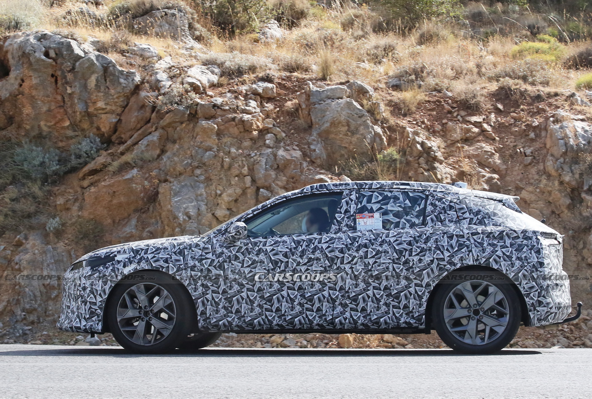 New DS 4 To Chase After BMW 1-Series And Mercedes A-Class