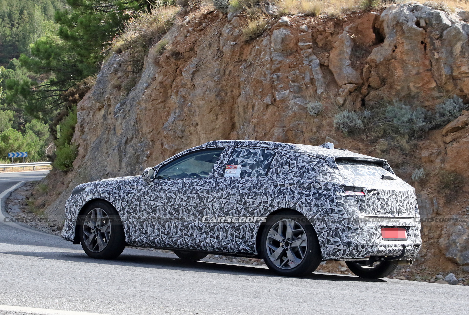 New DS 4 To Chase After BMW 1-Series And Mercedes A-Class