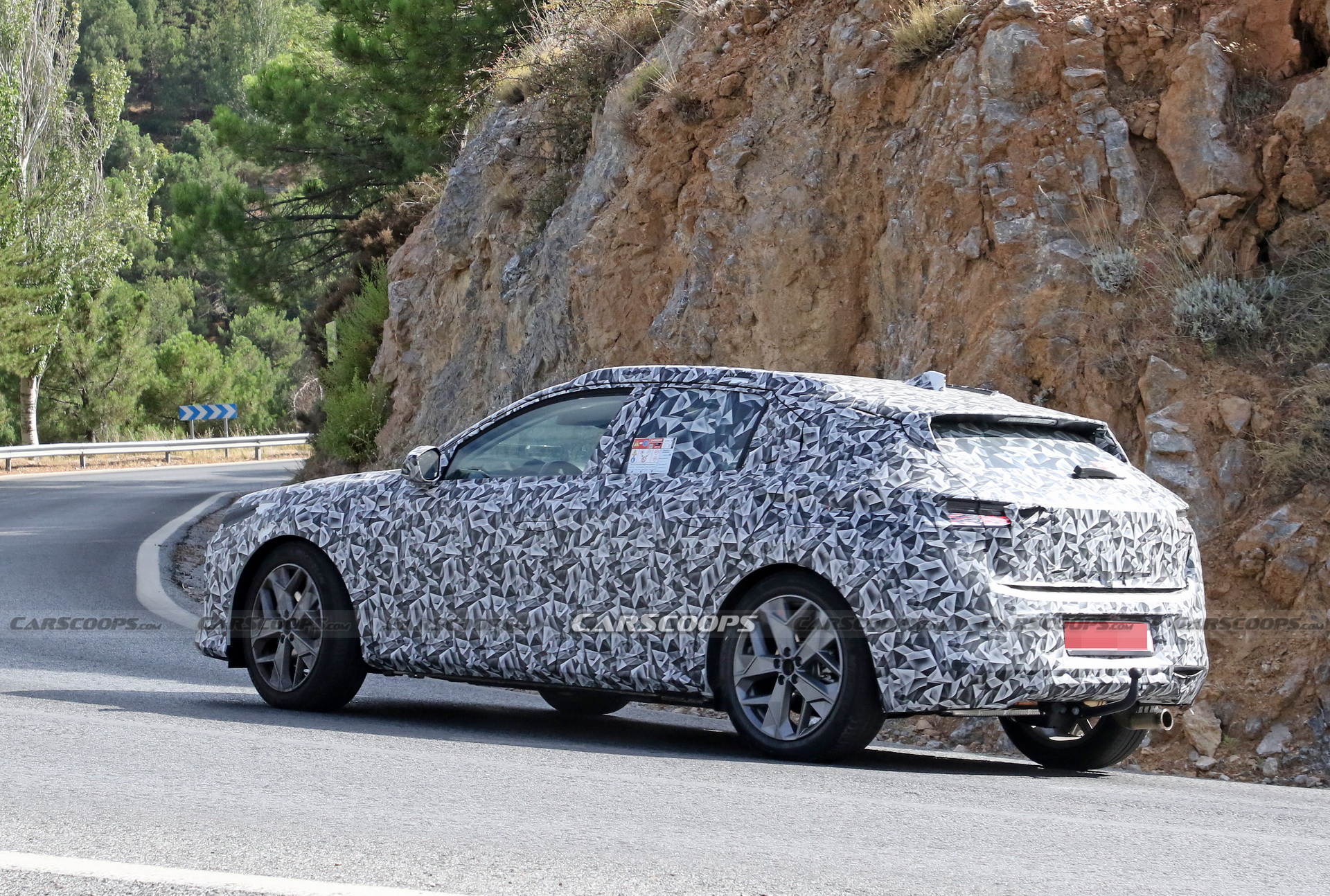 New DS 4 To Chase After BMW 1-Series And Mercedes A-Class