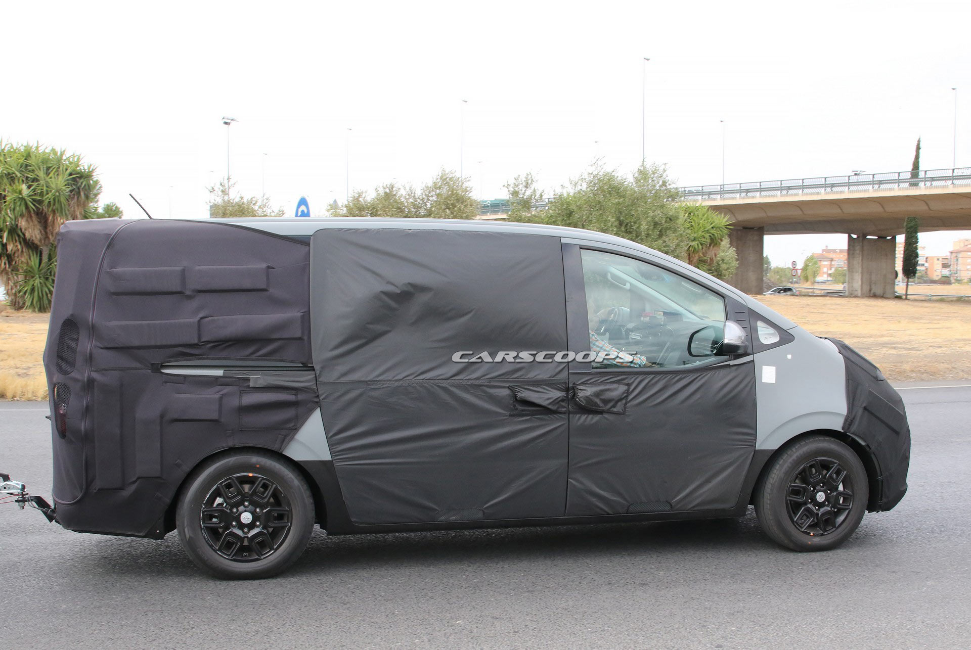 Hyundai’s Redesigned 2022 H1 (Starex / iMax) Spotted, Could Debut Next Year