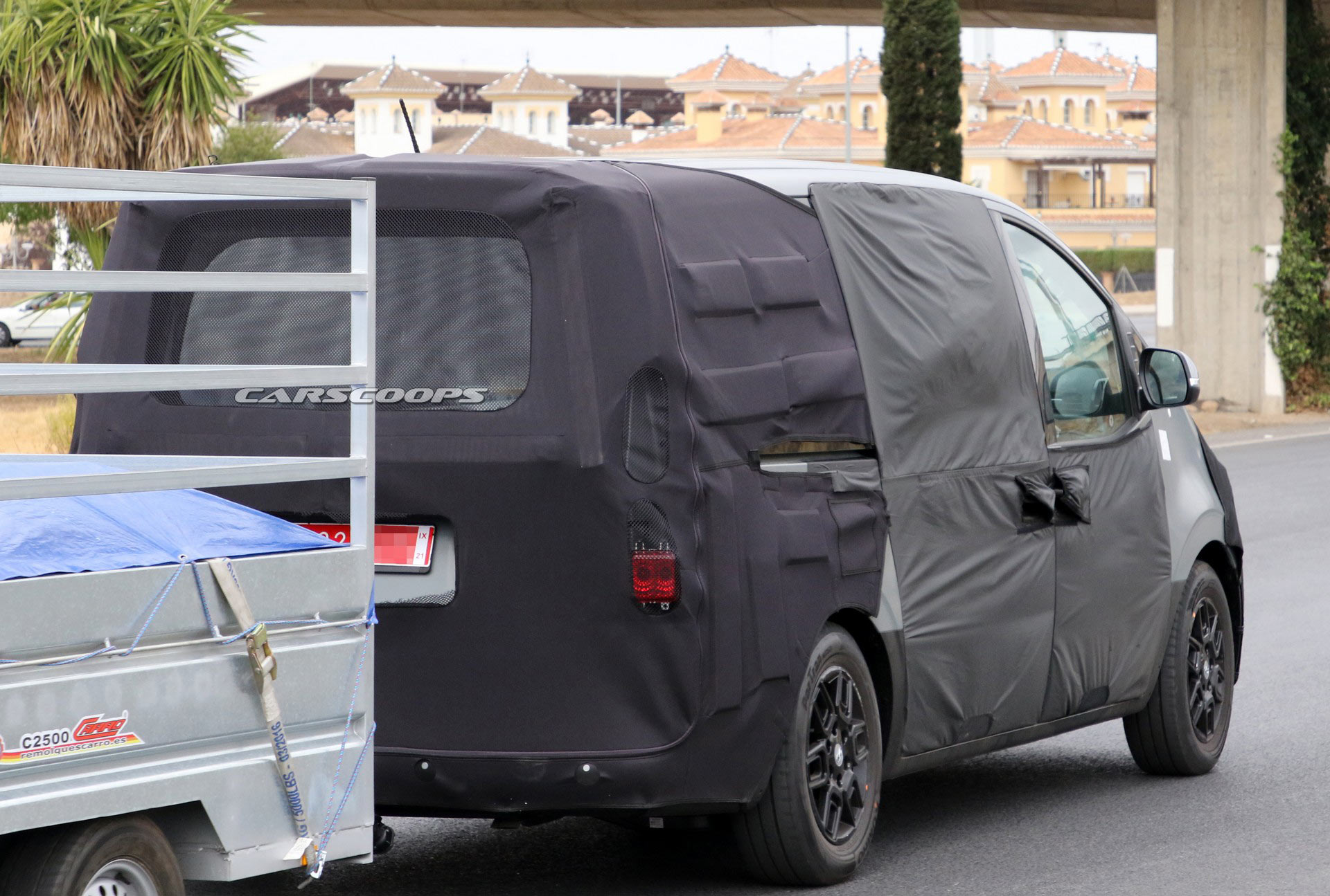 Hyundai’s Redesigned 2022 H1 (Starex / iMax) Spotted, Could Debut Next Year