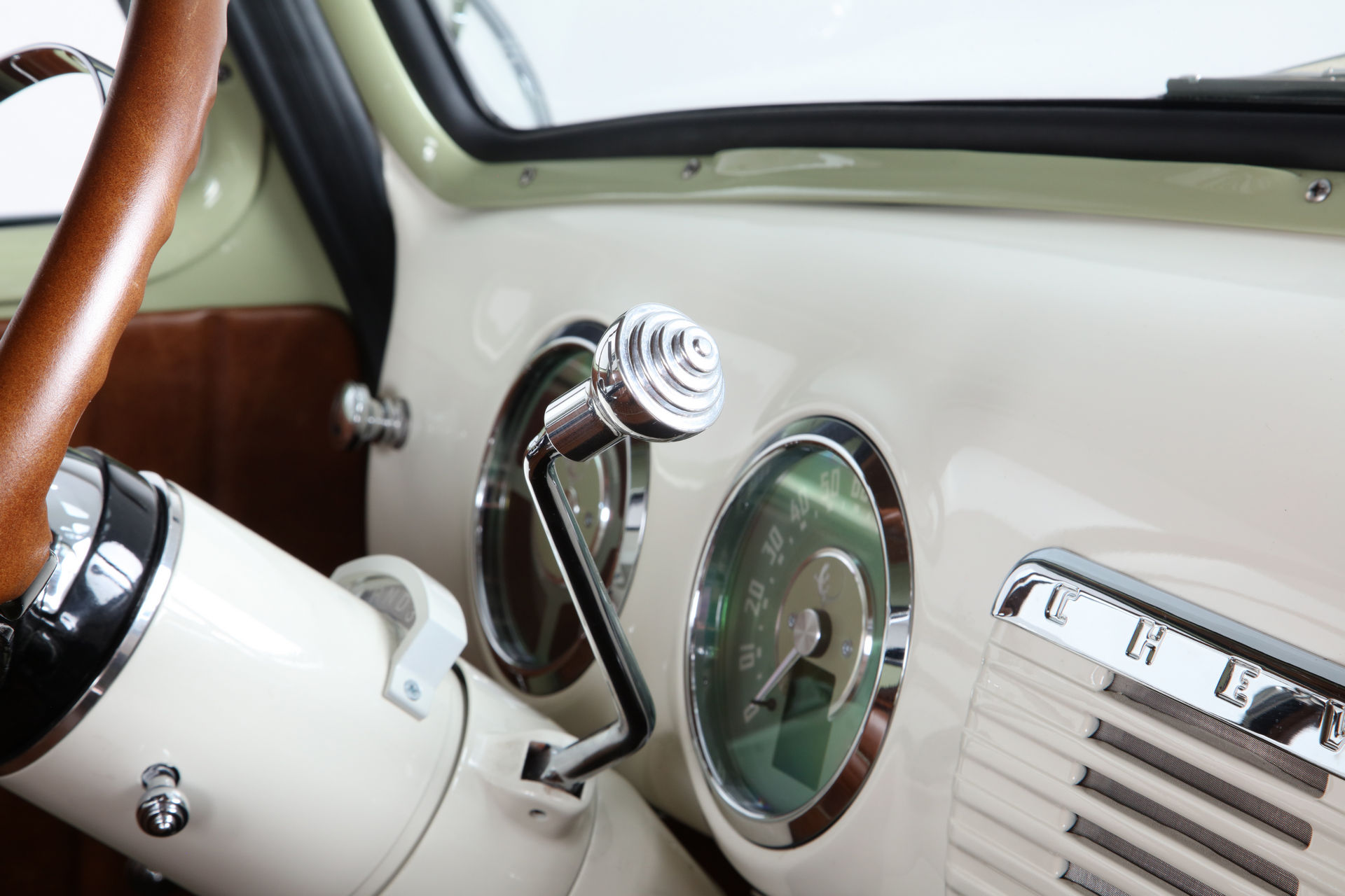 Icon Unveils 1950s Thriftmaster Old School Edition Restomod