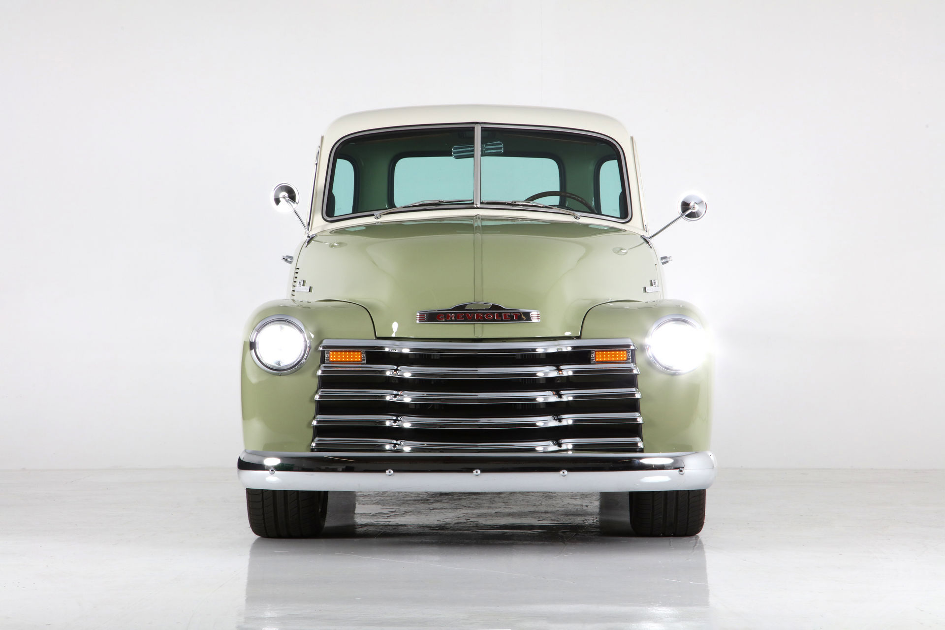 Icon Unveils 1950s Thriftmaster Old School Edition Restomod