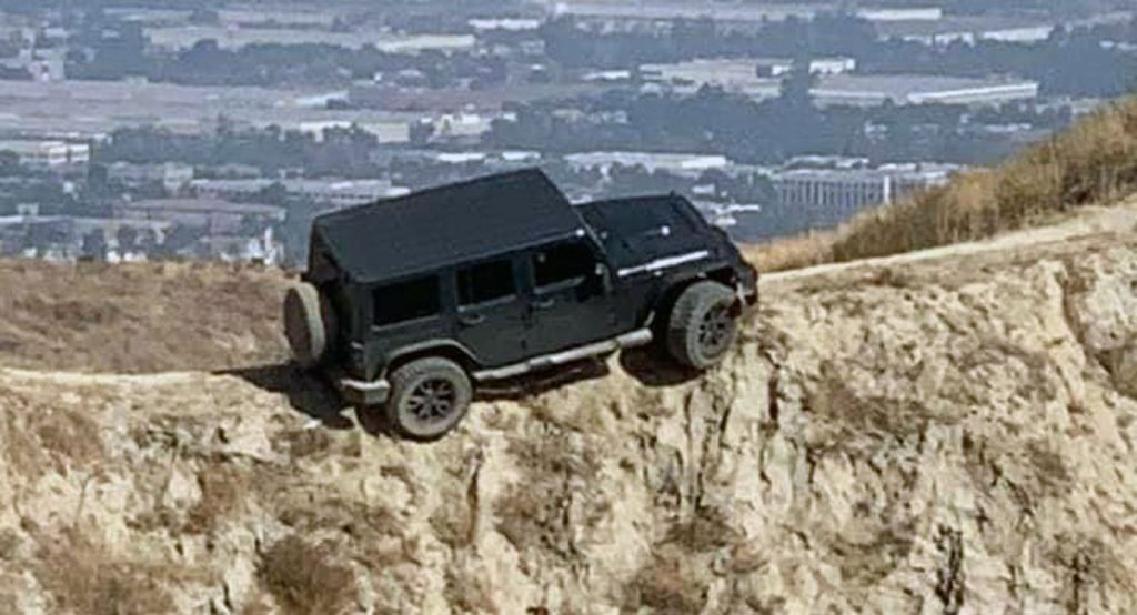  Is This Another Jeep Thing? Wrangler Found Abandoned Hanging Off A Californian Cliff