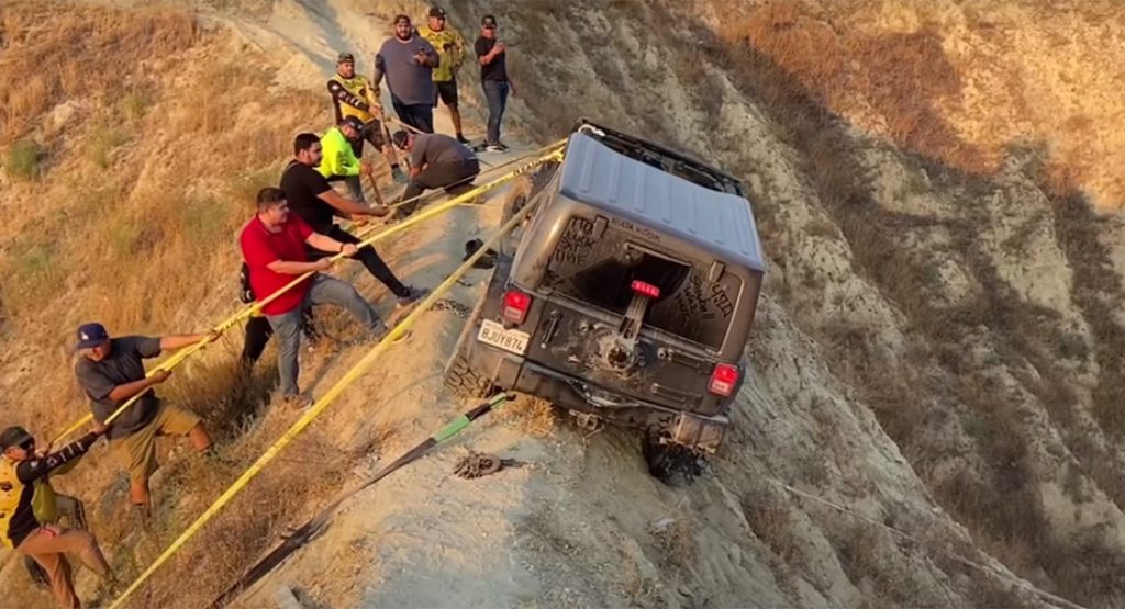 Jeep Wrangler Stuck On California Bike Trail Saved By Local Enthusiasts |  Carscoops