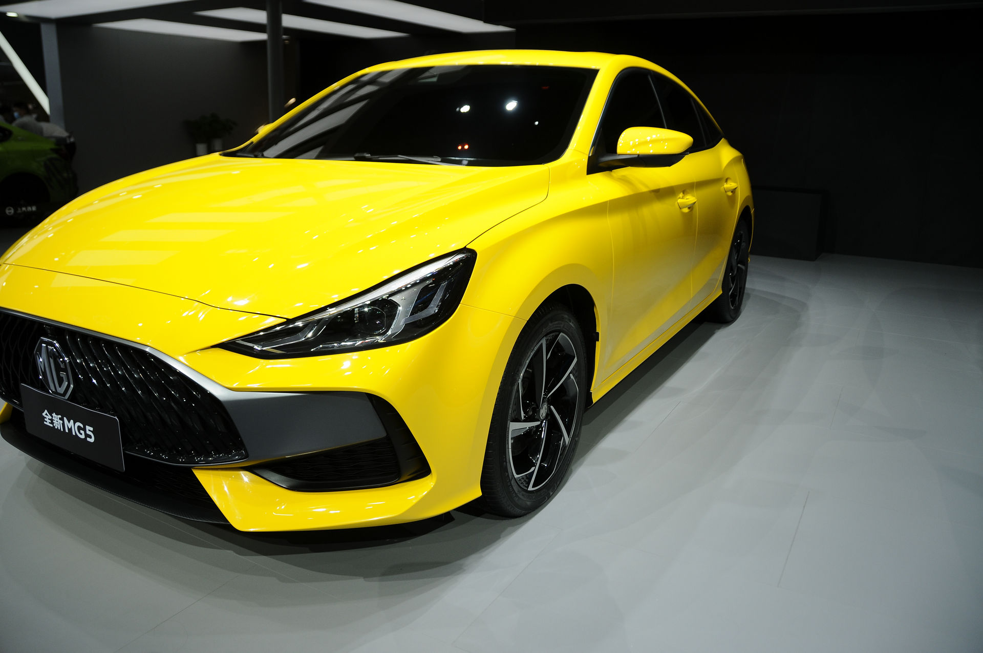 The New MG5 Looks Part-Hyundai Elantra And Part-Mercedes CLA