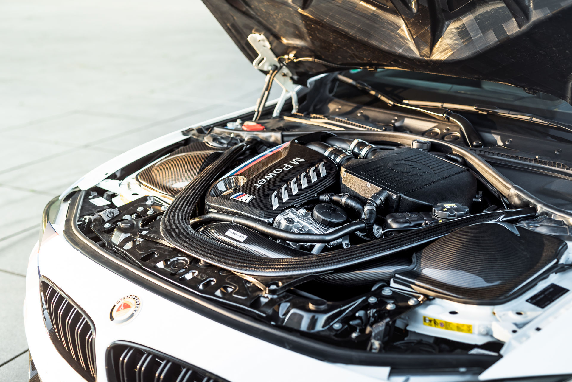 Manhart’s 698 HP MH4 GTR Is Based On The Limited-Run M4 DTM Champion Edition