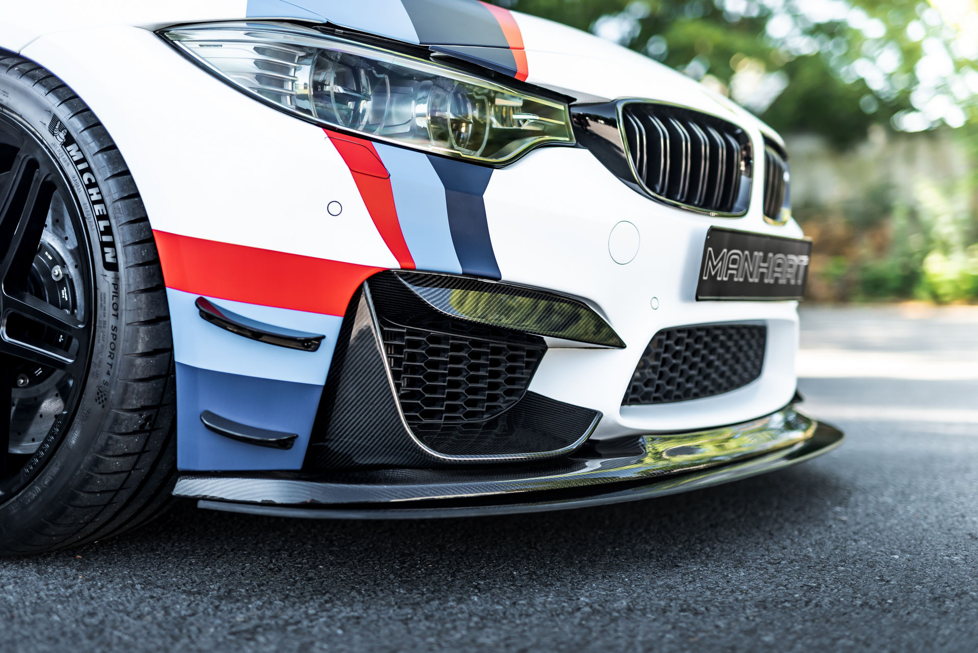 Manhart’s 698 HP MH4 GTR Is Based On The Limited-Run M4 DTM Champion Edition