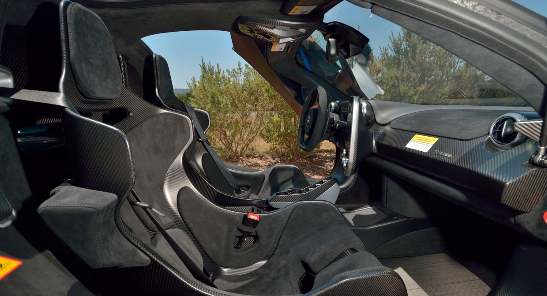 Fancy A McLaren Senna? This One’s Heading To Auction With Just 95 Miles