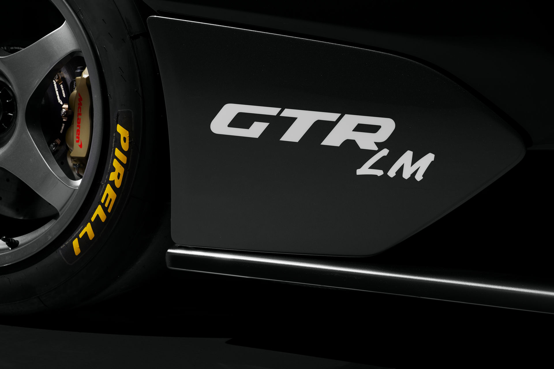 McLaren Senna GTR LM Celebrates The F1 GTR’s Dominant 1995 Le Mans 24 Hours