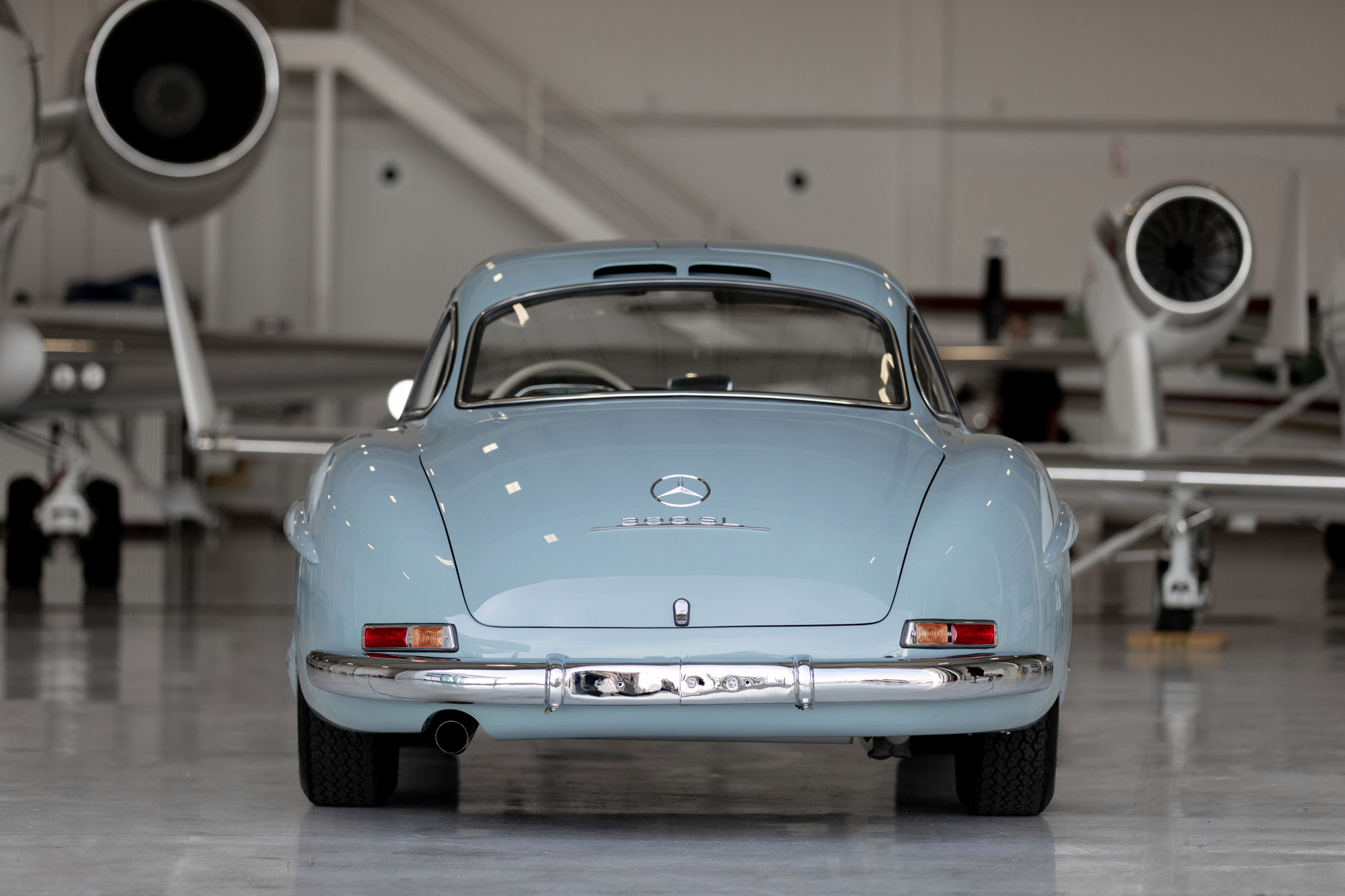 1957 Mercedes-Benz 300SL Gullwing Auction Attracts Bids Of Over $1 Million And Climbing