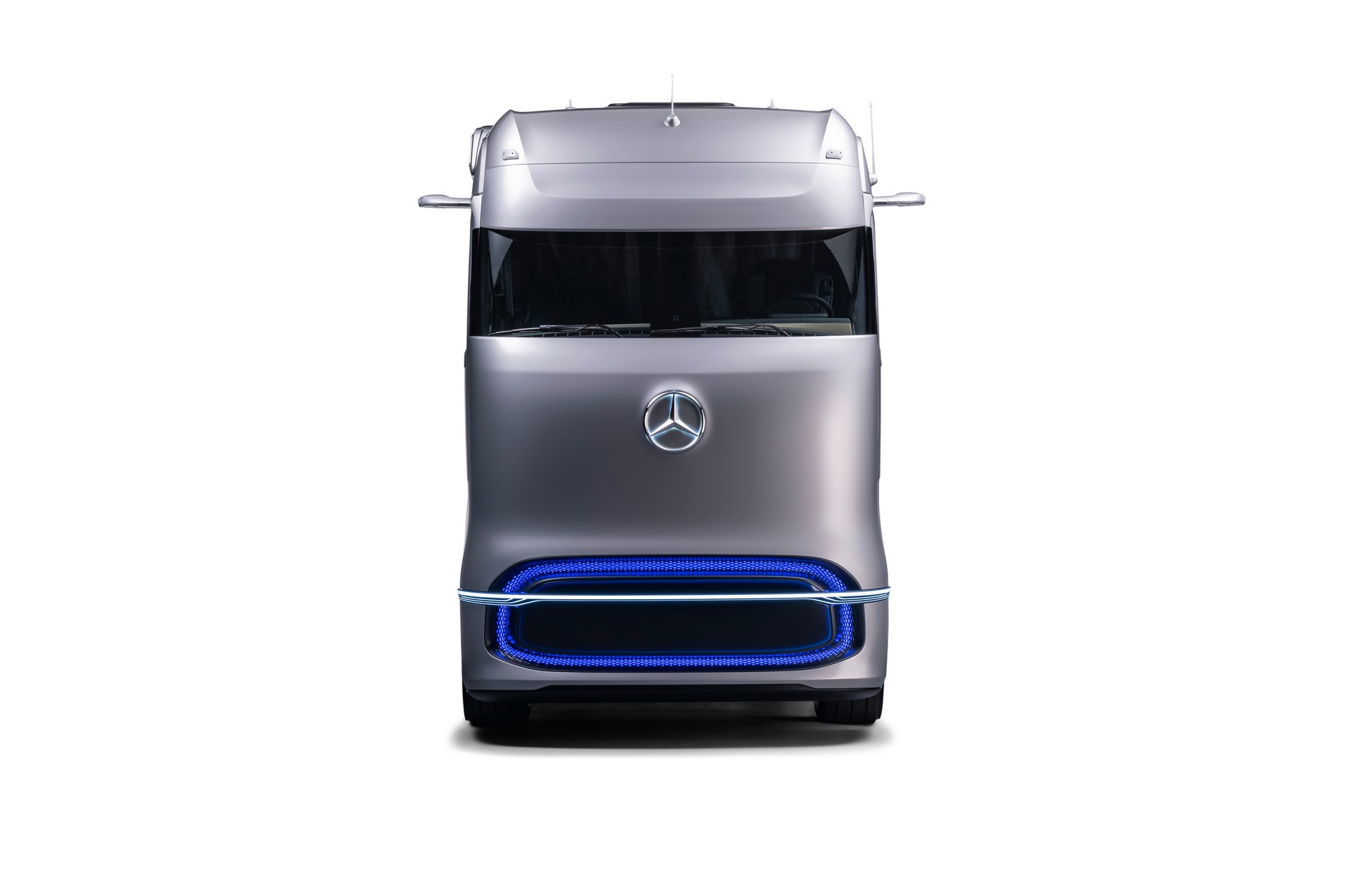 New Mercedes-Benz GenH2 Fuel-Cell Semi Concept Previews Production Model Coming Soon