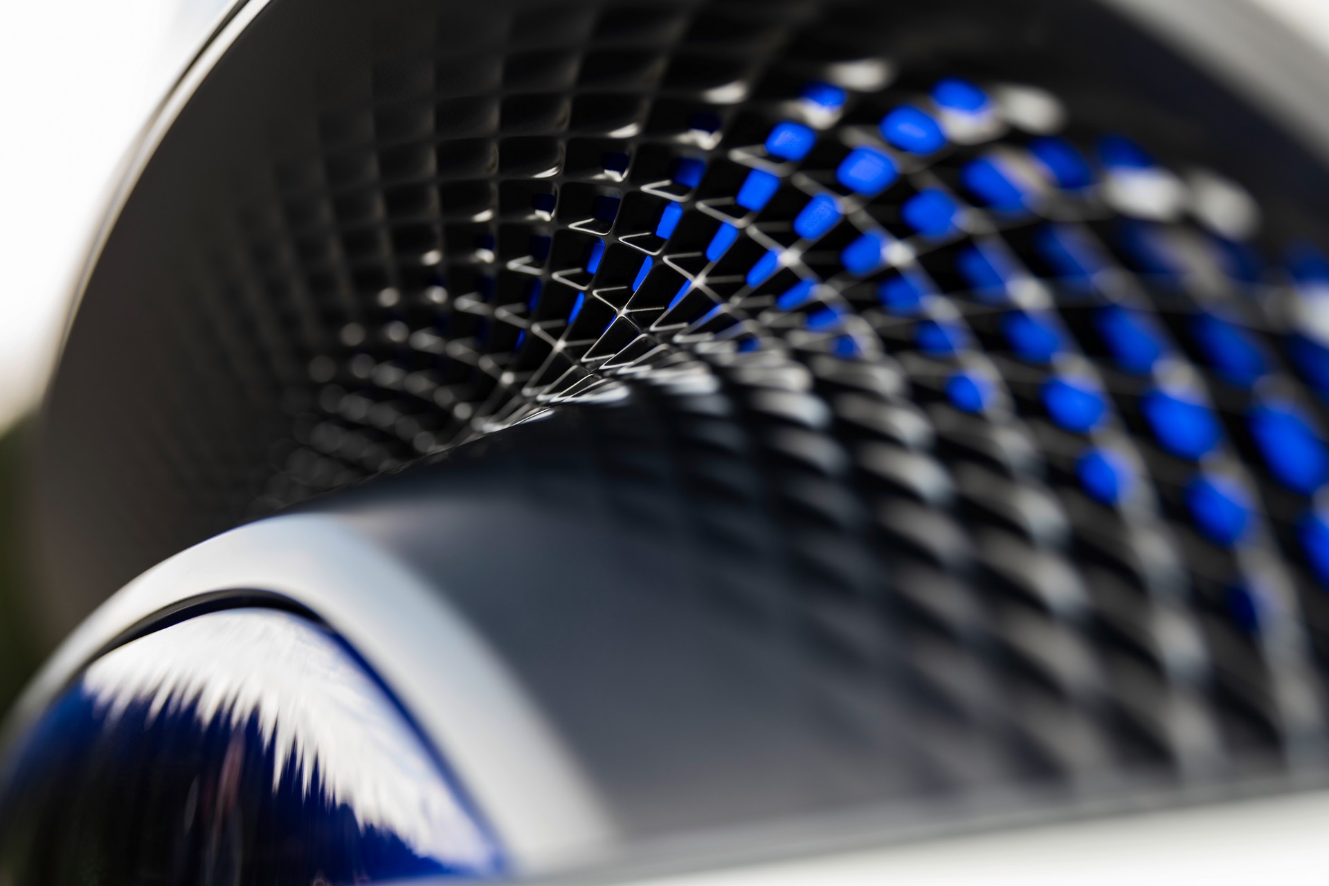 New Mercedes-Benz GenH2 Fuel-Cell Semi Concept Previews Production Model Coming Soon