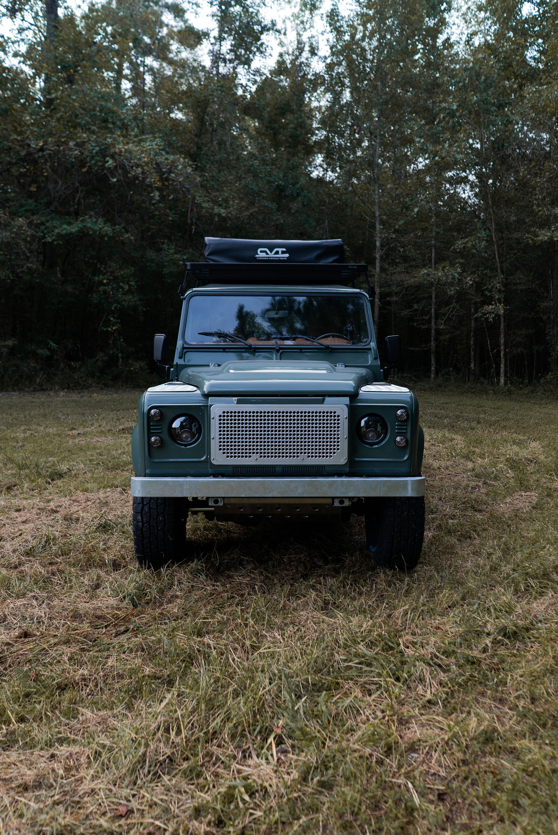 Osprey Unveils Classic Land Rover Defender With A 6.2-Liter V8