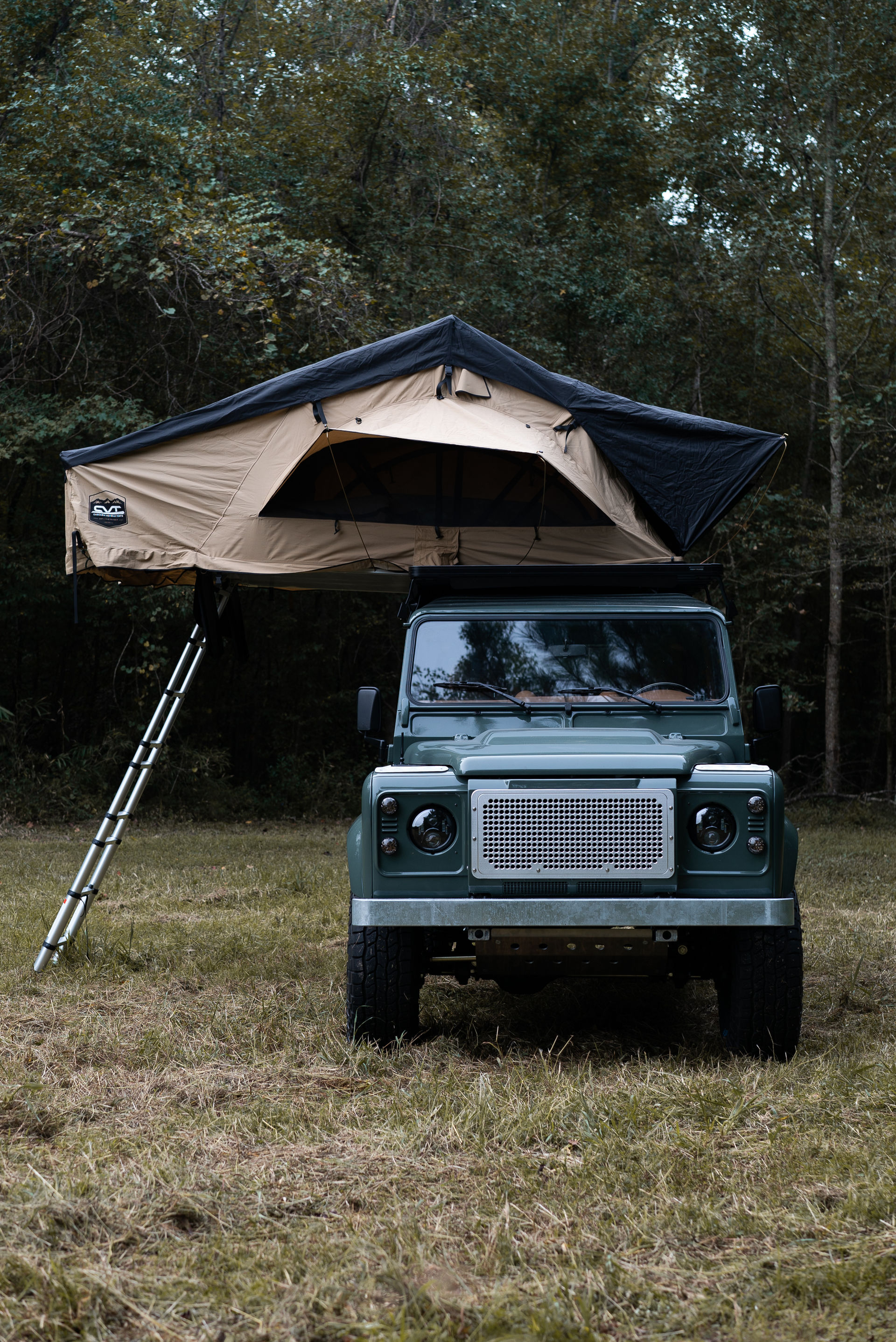 Osprey Unveils Classic Land Rover Defender With A 6.2-Liter V8