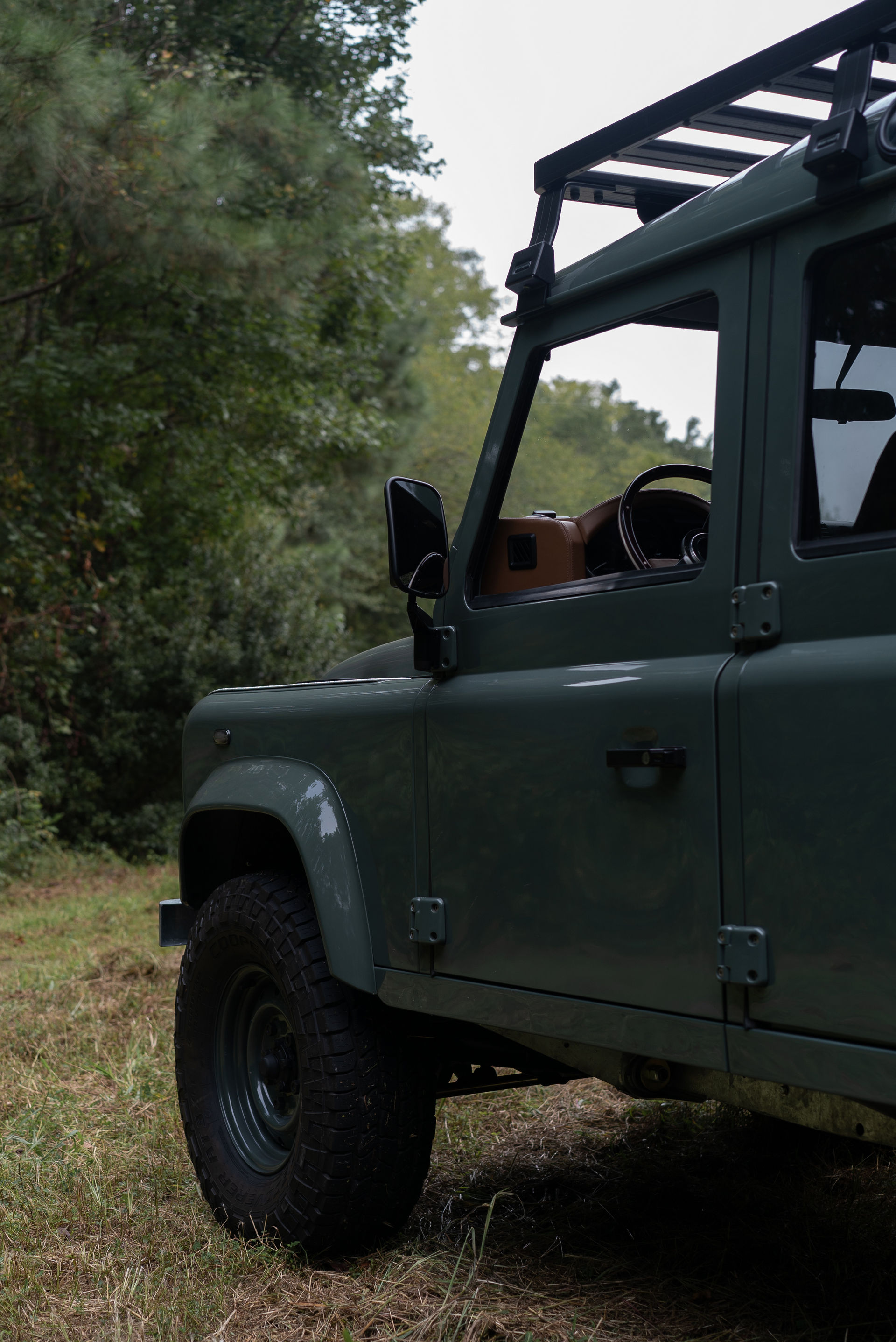 Osprey Unveils Classic Land Rover Defender With A 6.2-Liter V8