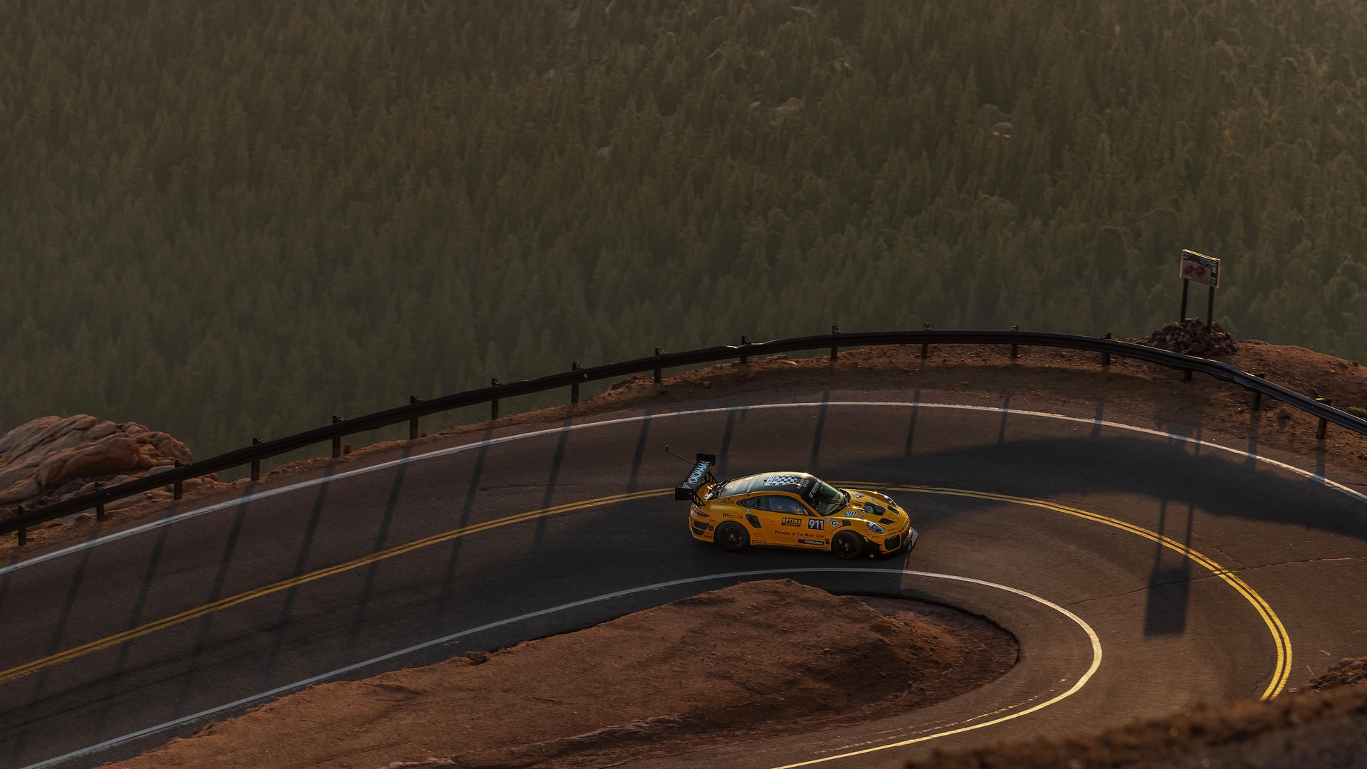 Watch The Rad Porsche 935 Tackle The Pikes Peak Hill International Climb