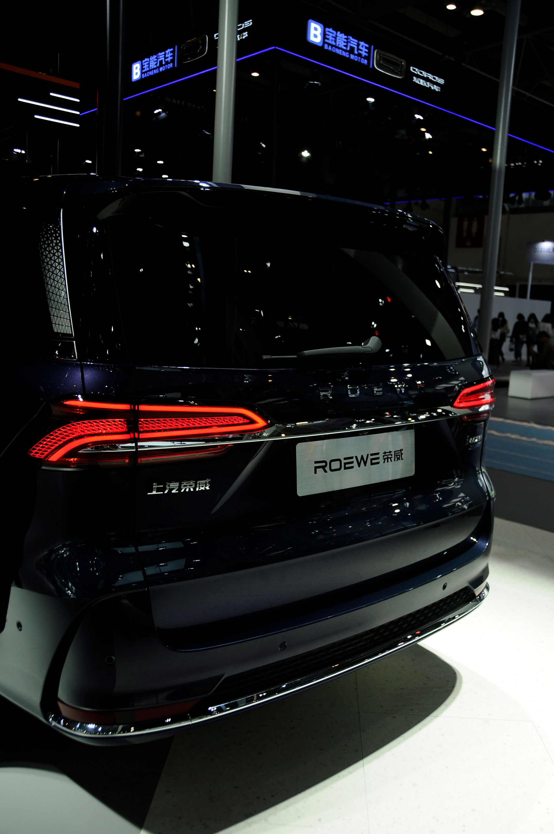 Roewe iMax 8 Shows Minivans Are Alive And Well In China