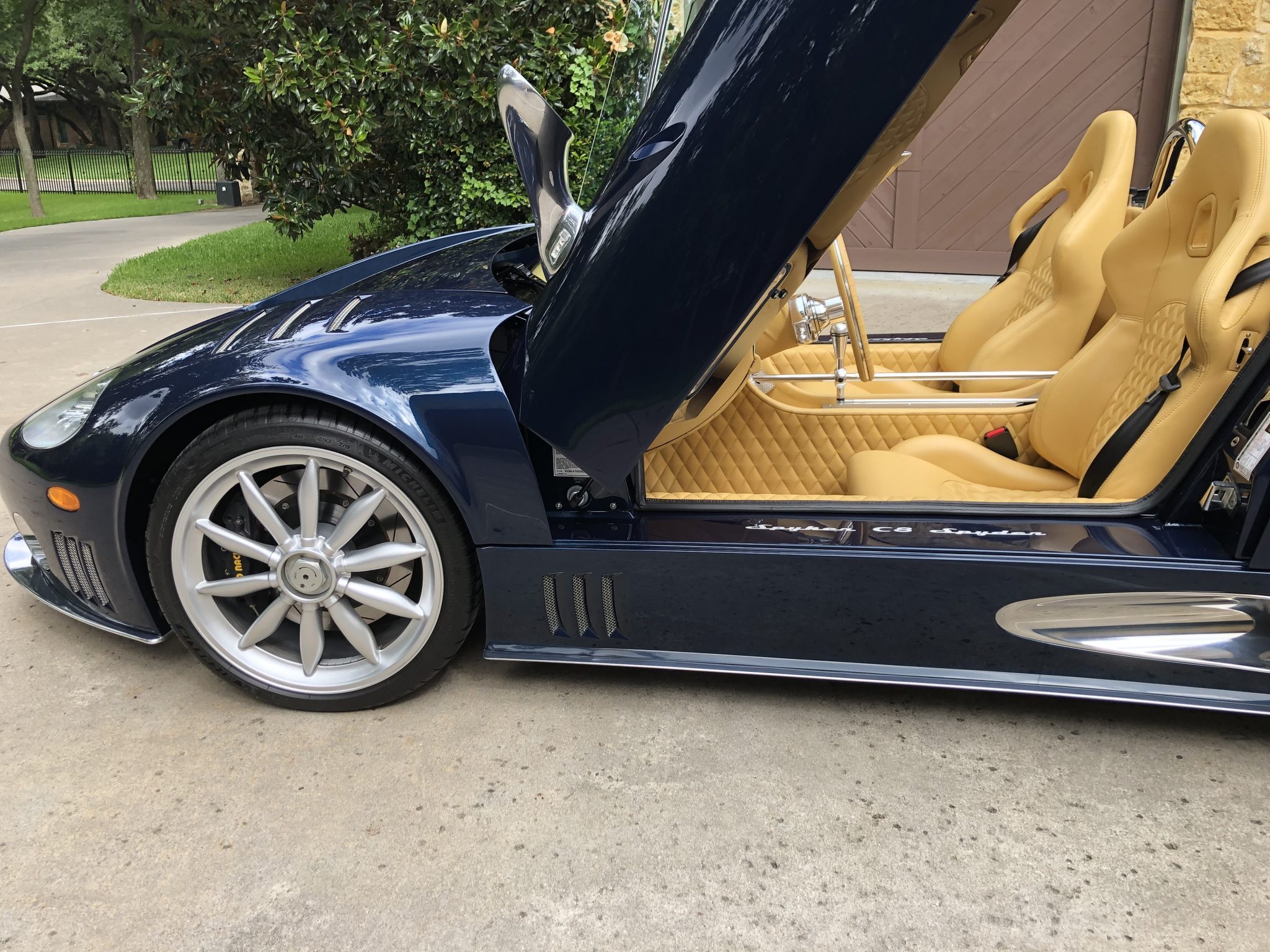 The 2006 Spyker C8 Spyder Is Still A Real Eye-Catcher