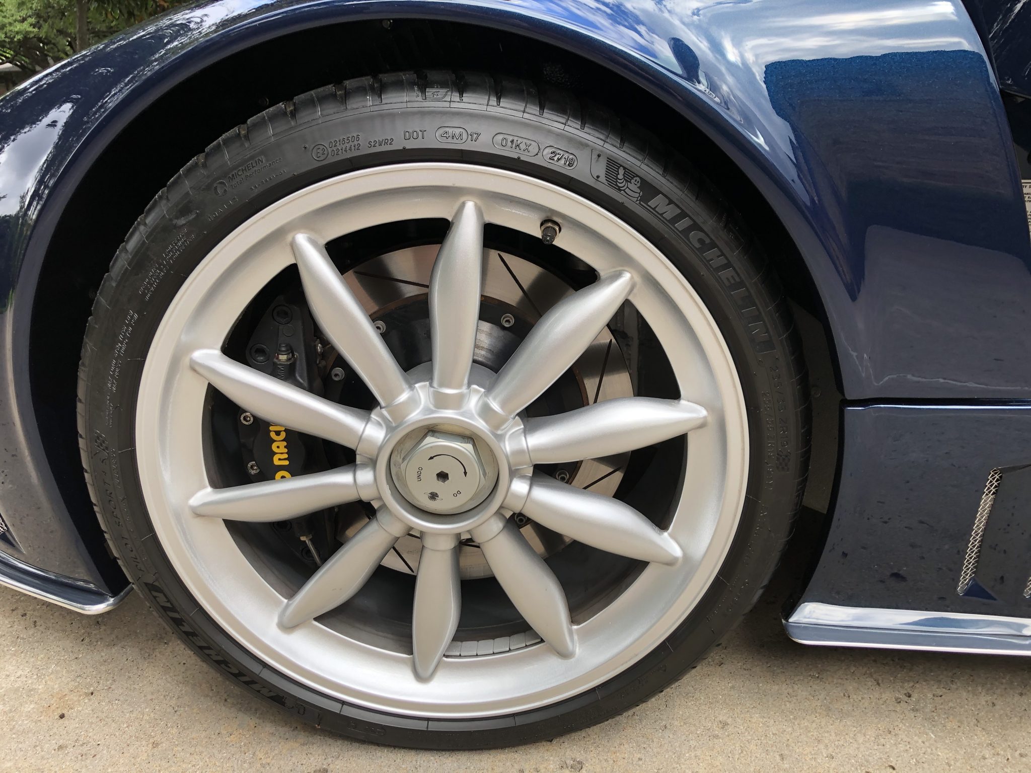 The 2006 Spyker C8 Spyder Is Still A Real Eye-Catcher