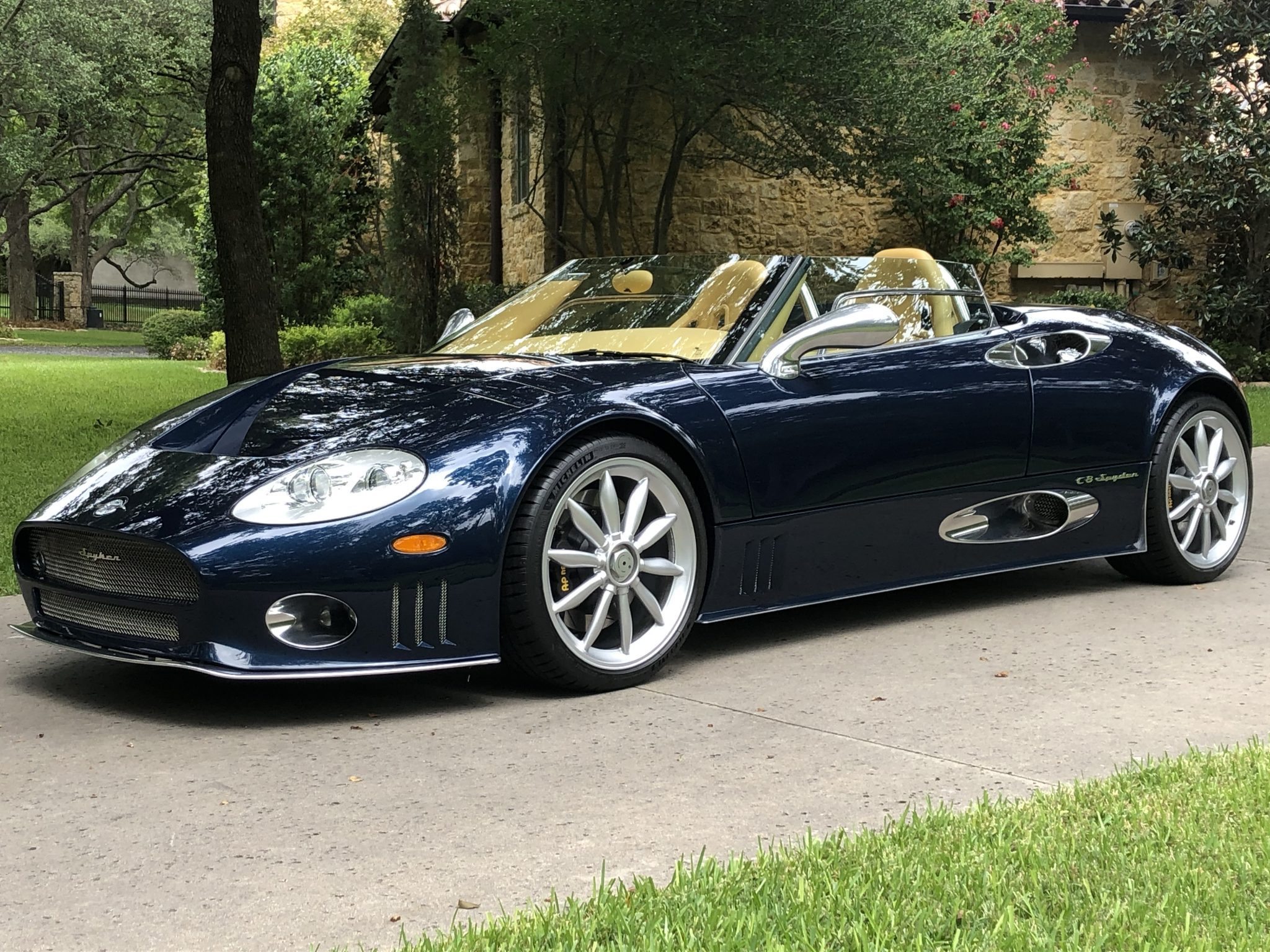 The 2006 Spyker C8 Spyder Is Still A Real Eye-Catcher