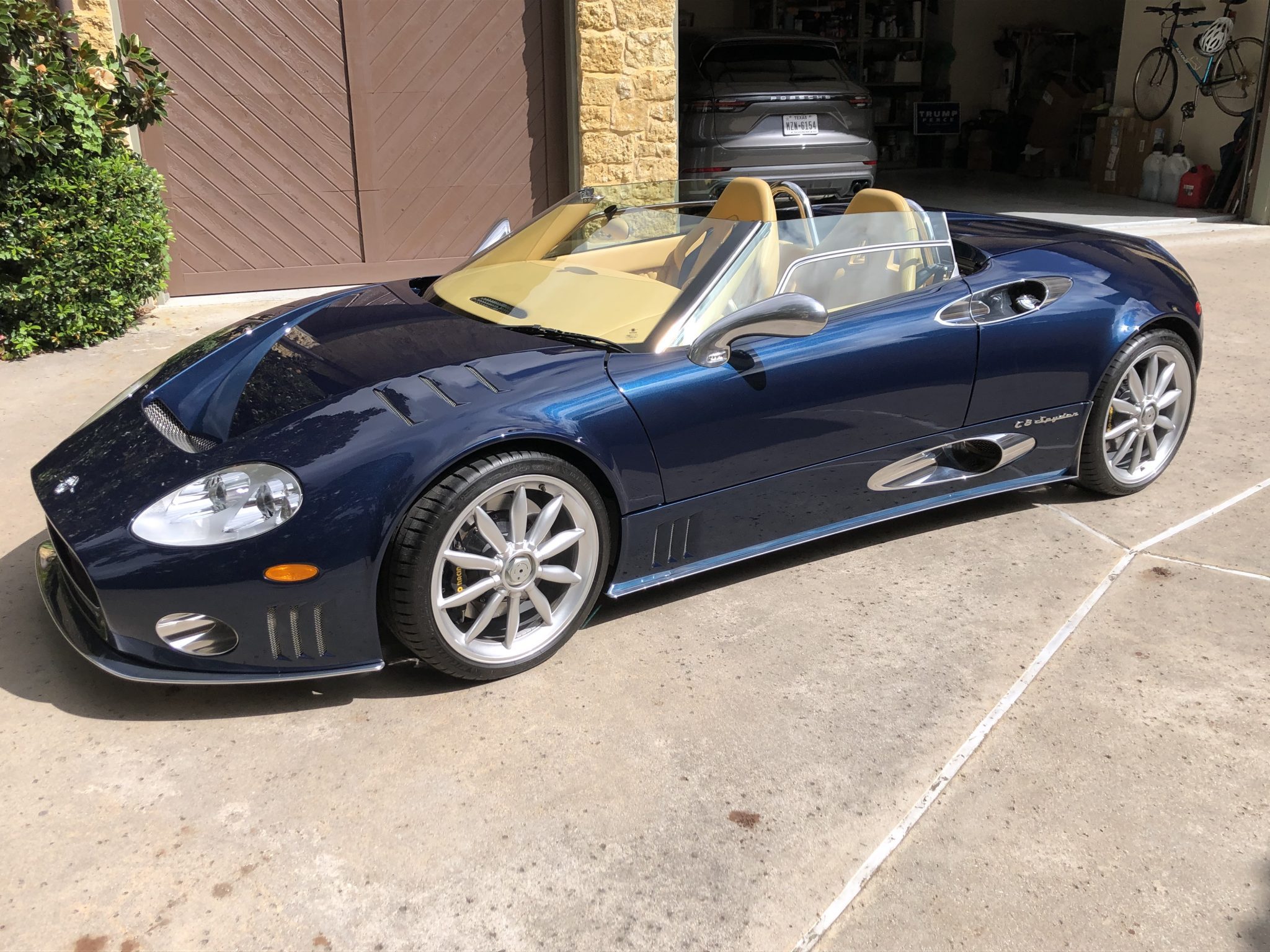 The 2006 Spyker C8 Spyder Is Still A Real Eye-Catcher