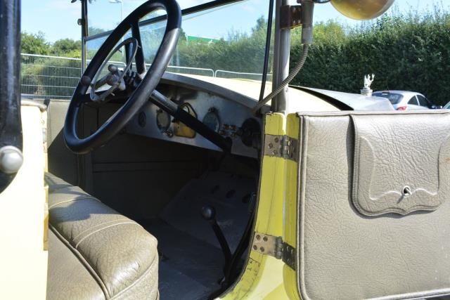 Vauxhall Heritage Is Cleaning House And Auctioning 11 Vehicles