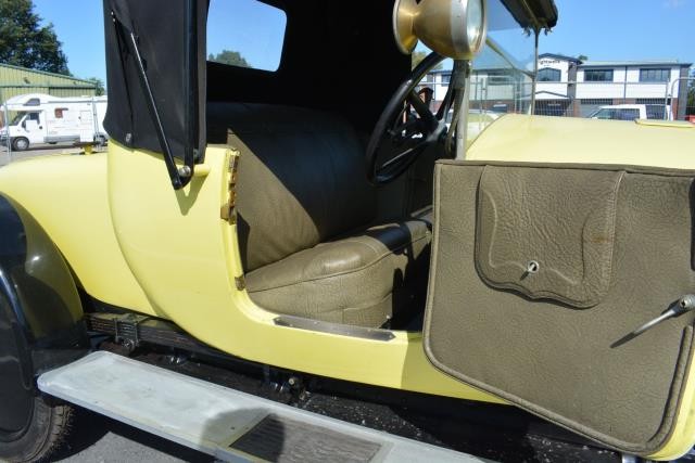 Vauxhall Heritage Is Cleaning House And Auctioning 11 Vehicles