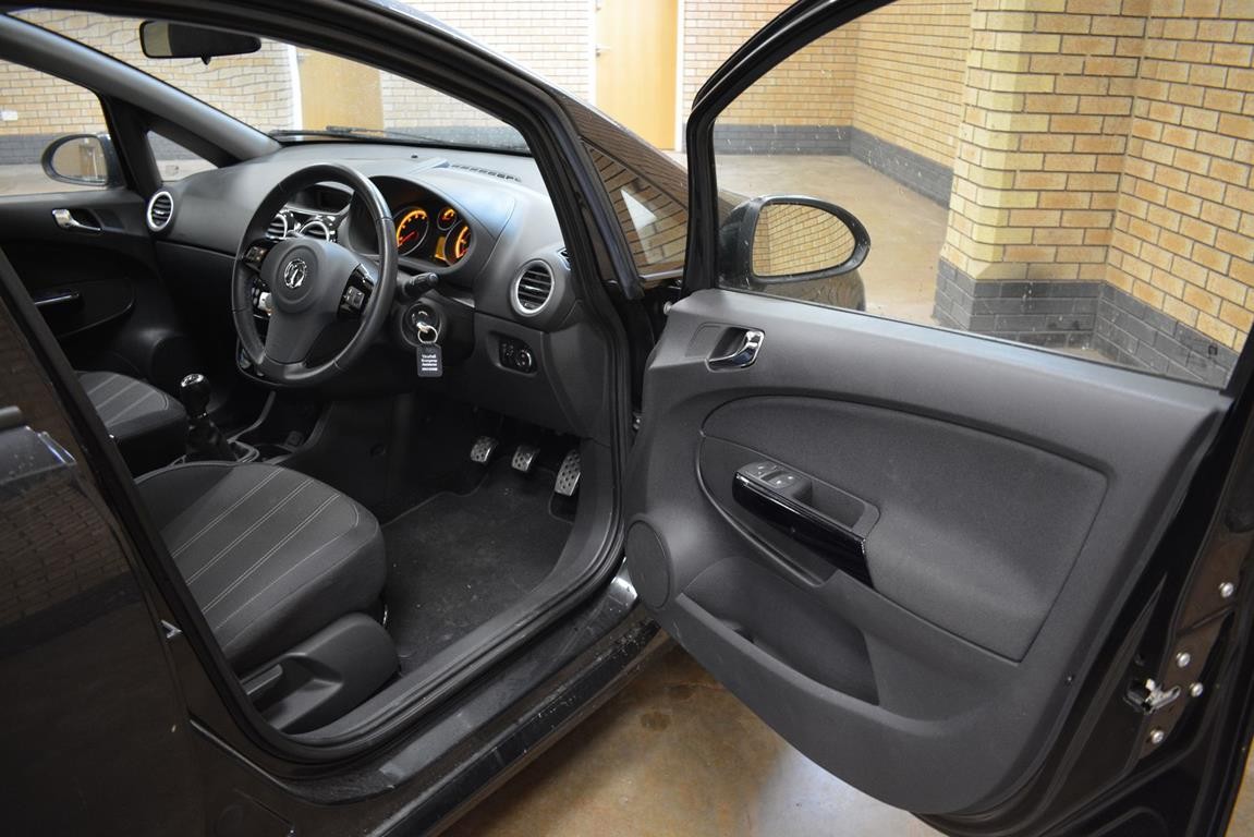 Vauxhall Heritage Is Cleaning House And Auctioning 11 Vehicles