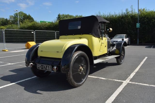 Vauxhall Heritage Is Cleaning House And Auctioning 11 Vehicles