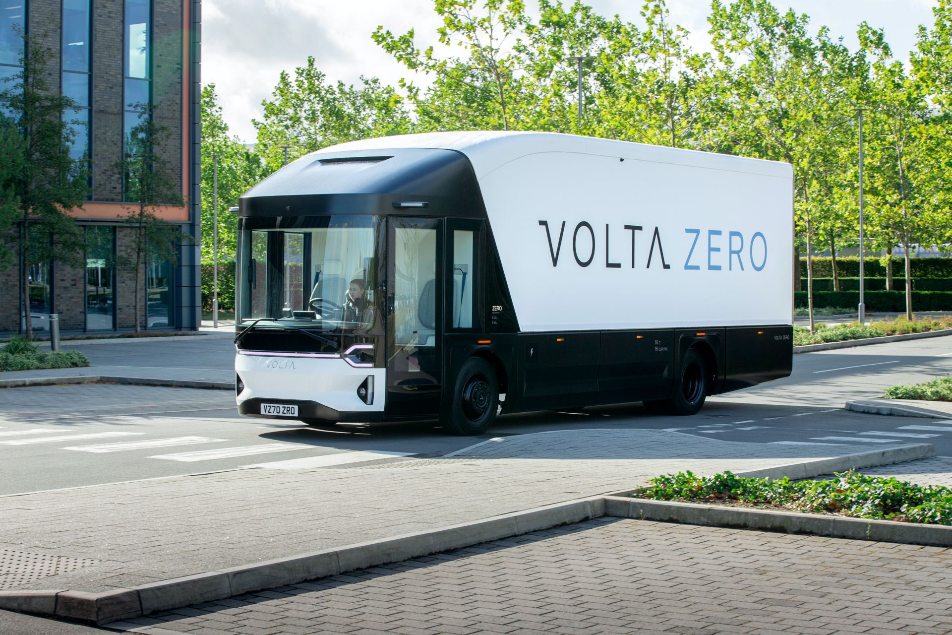 Volta Zero Is A 16-Tonne Electric Truck With A Central Driving Position
