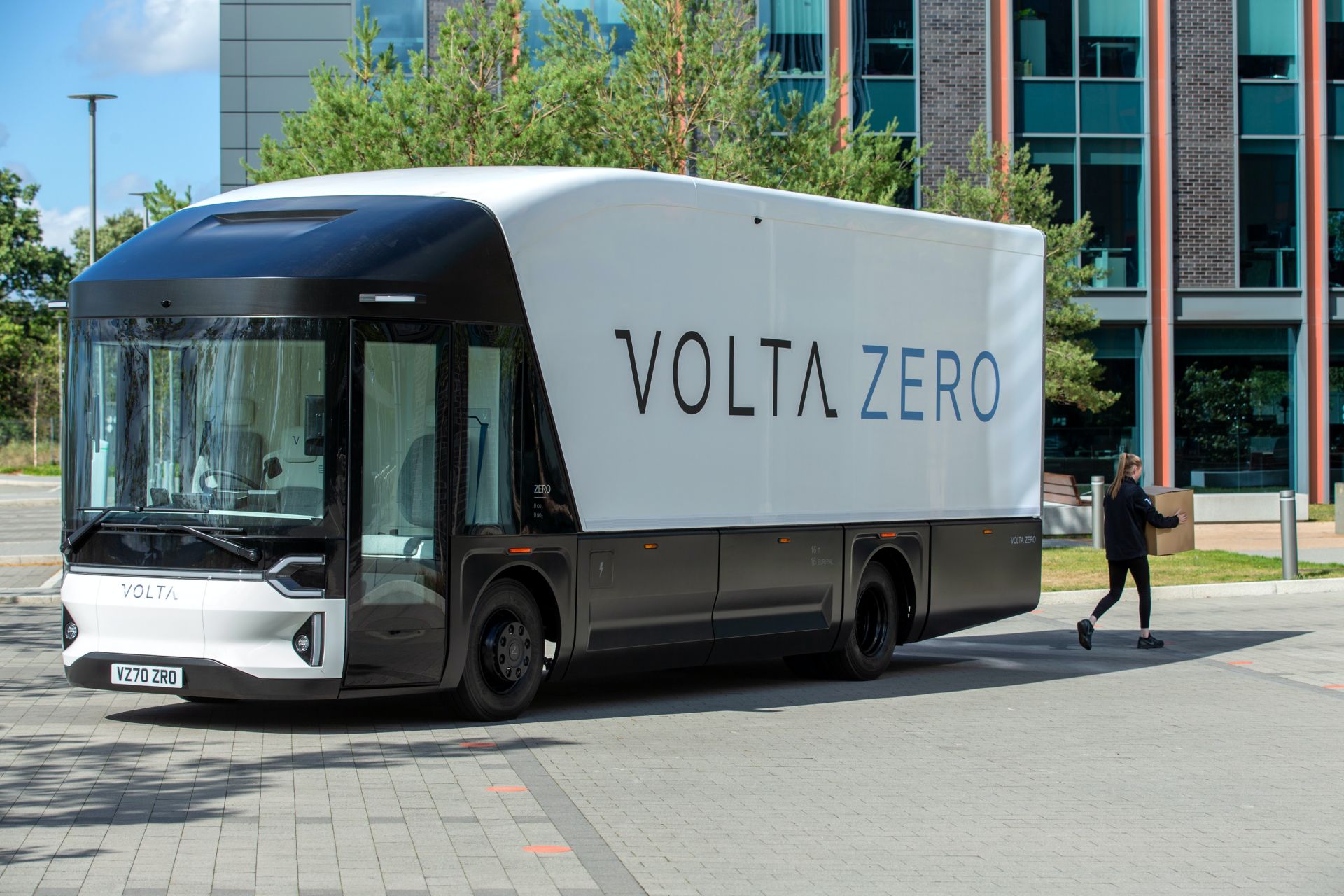 Volta Zero Is A 16-Tonne Electric Truck With A Central Driving Position