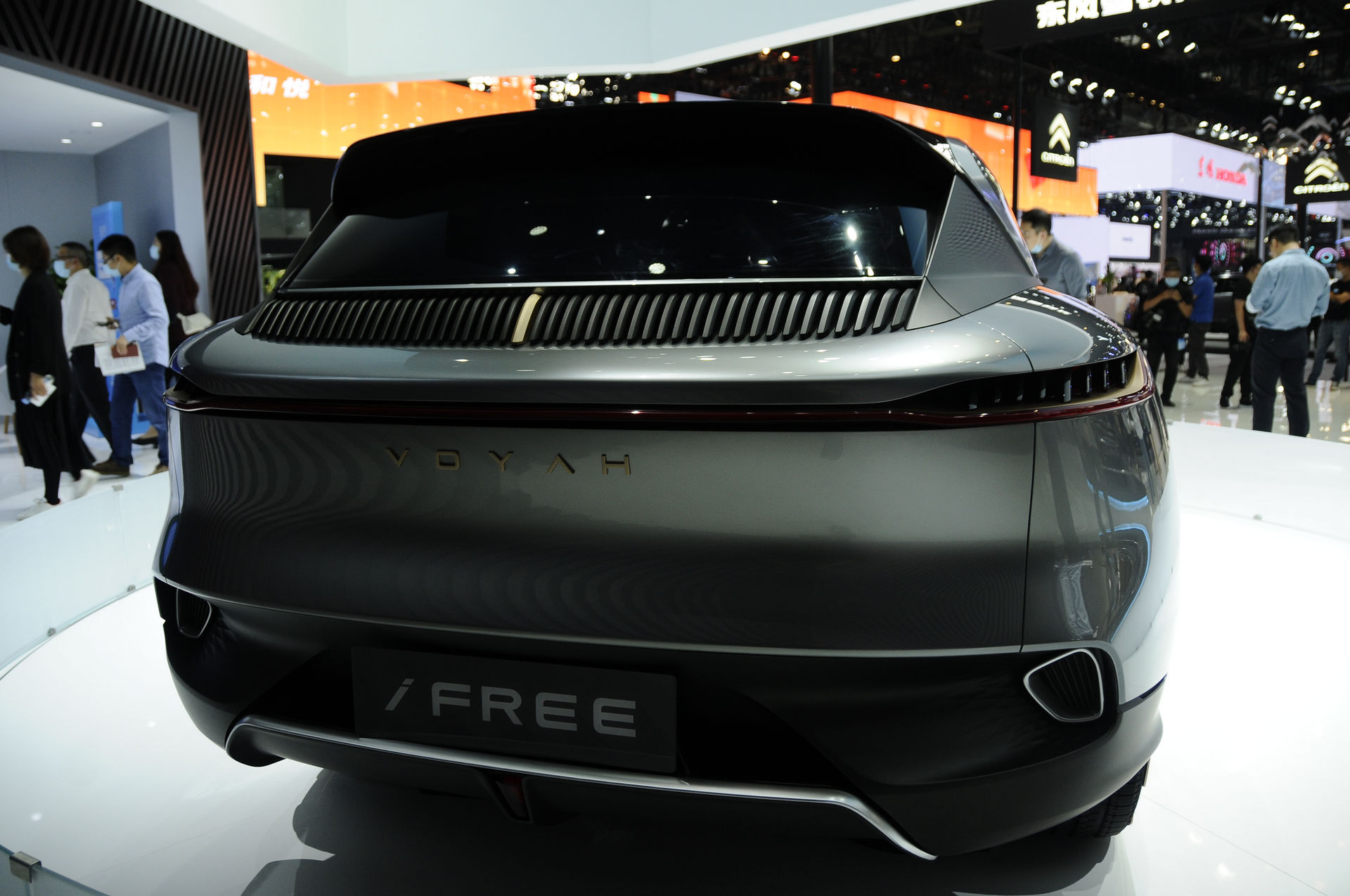 Voyah i-Free Concept Electric SUV Wants Your Attention, Does It Have It?