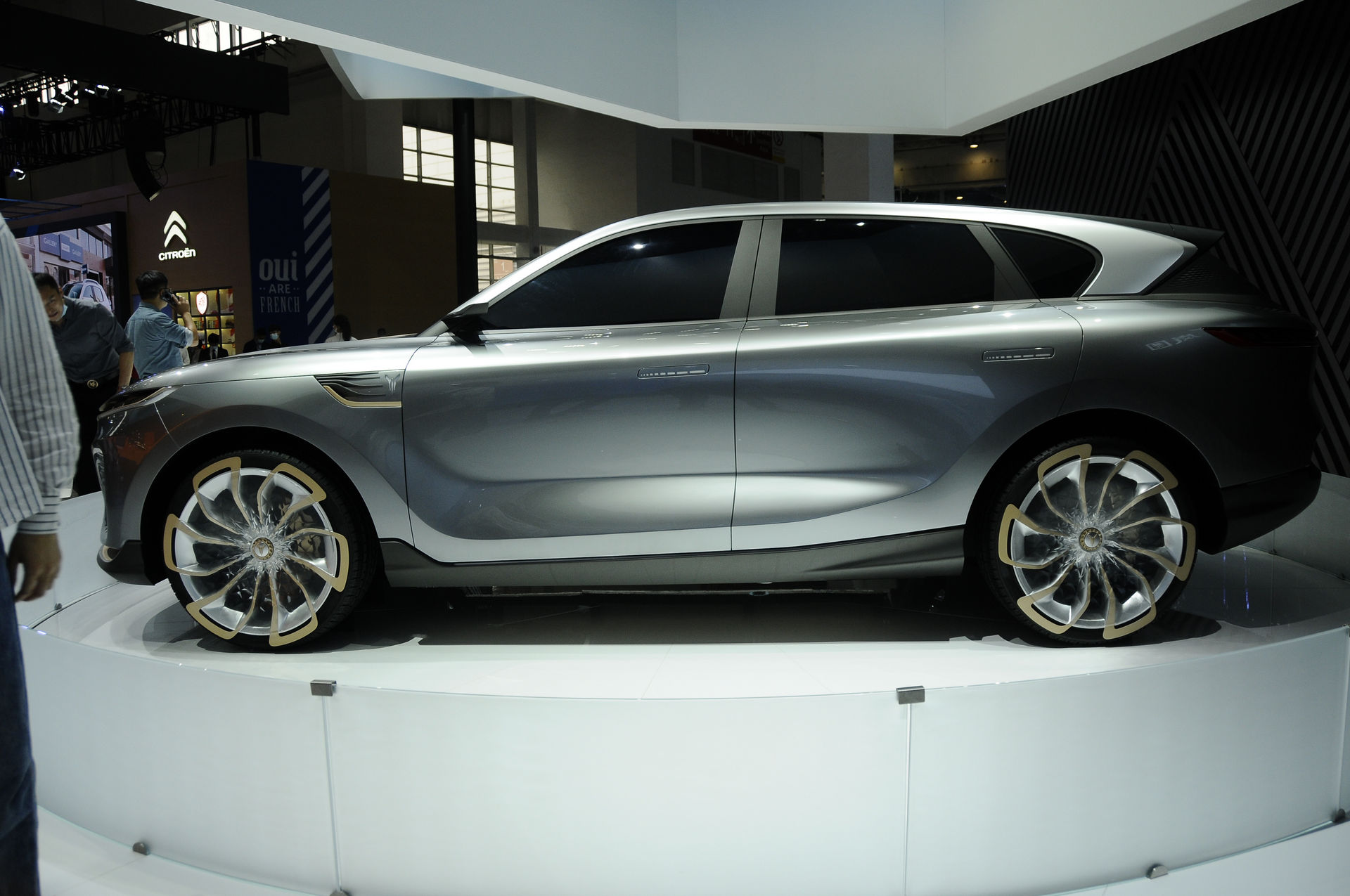 Voyah i-Free Concept Electric SUV Wants Your Attention, Does It Have It?