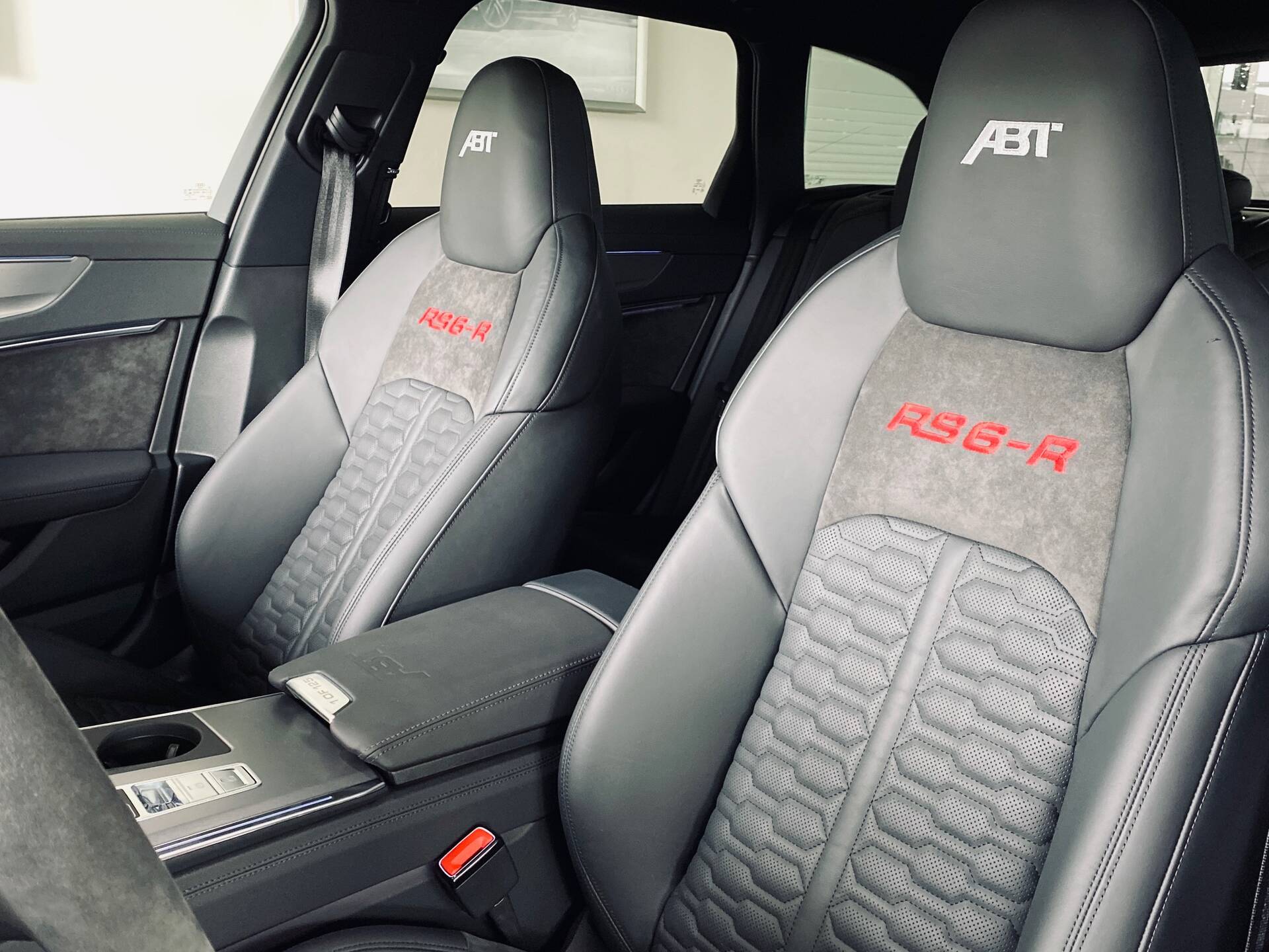 ABT’s 730 HP Audi RS6-R Wagon Is A $276,000 Land-Loving Starship