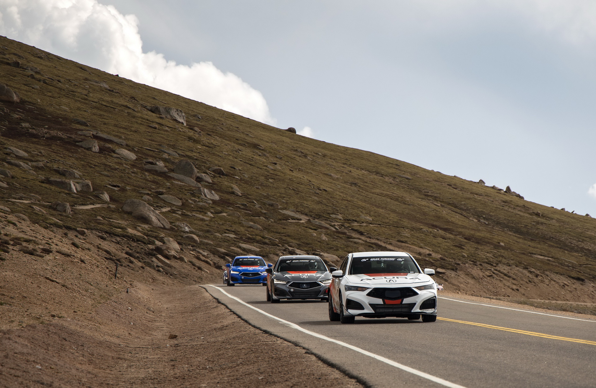 Acura NSX Sets New Hybrid Production Car Record At Pikes Peak