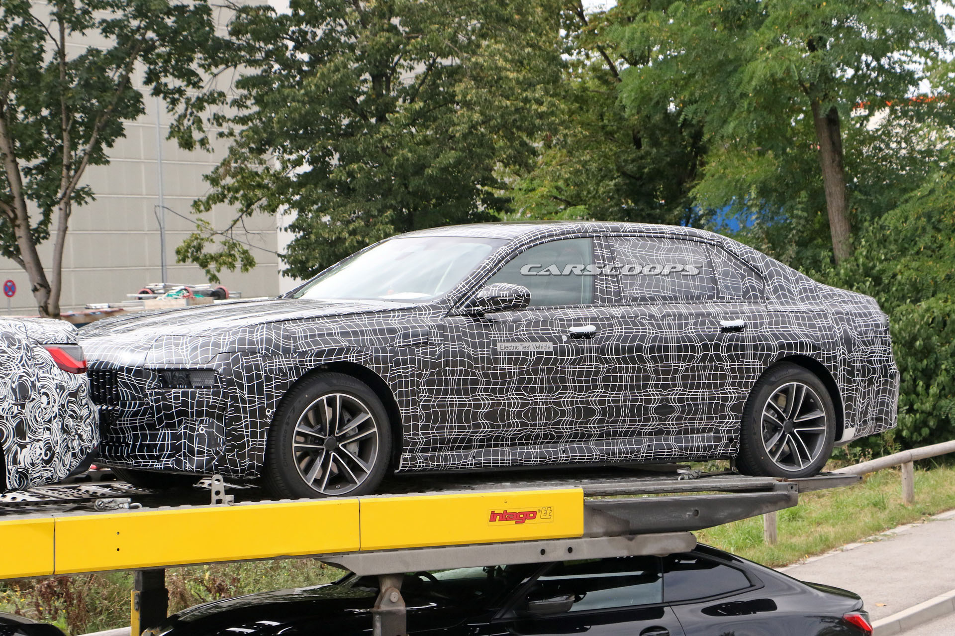 2023 BMW i7 To Have 536 HP And 300+ Mile Range?