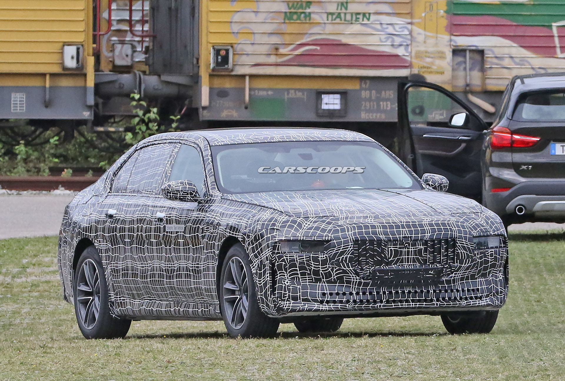 BMW Begins Testing i7 And 2022 7-Series PHEV Prototypes