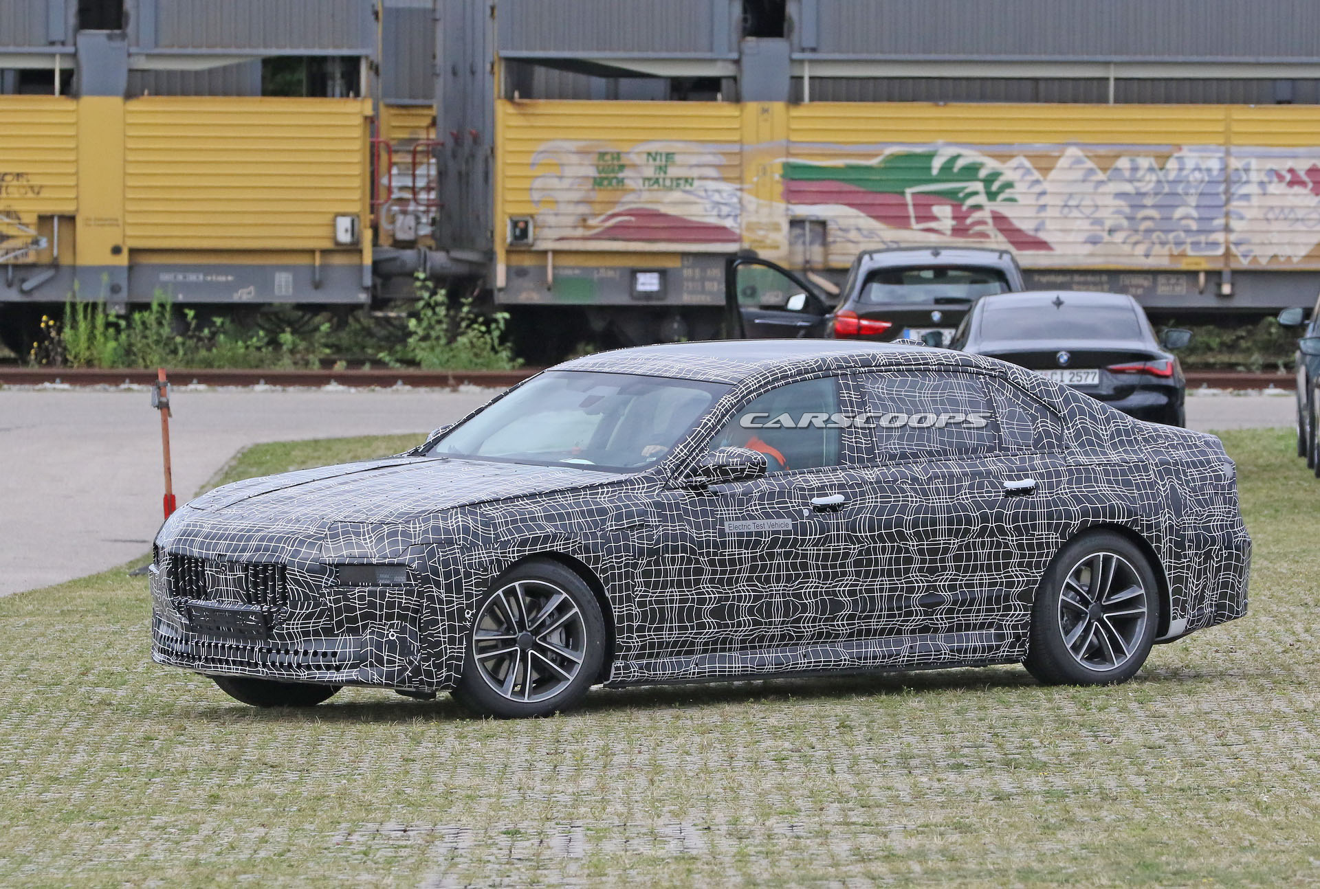 2023 BMW i7 To Have 536 HP And 300+ Mile Range?