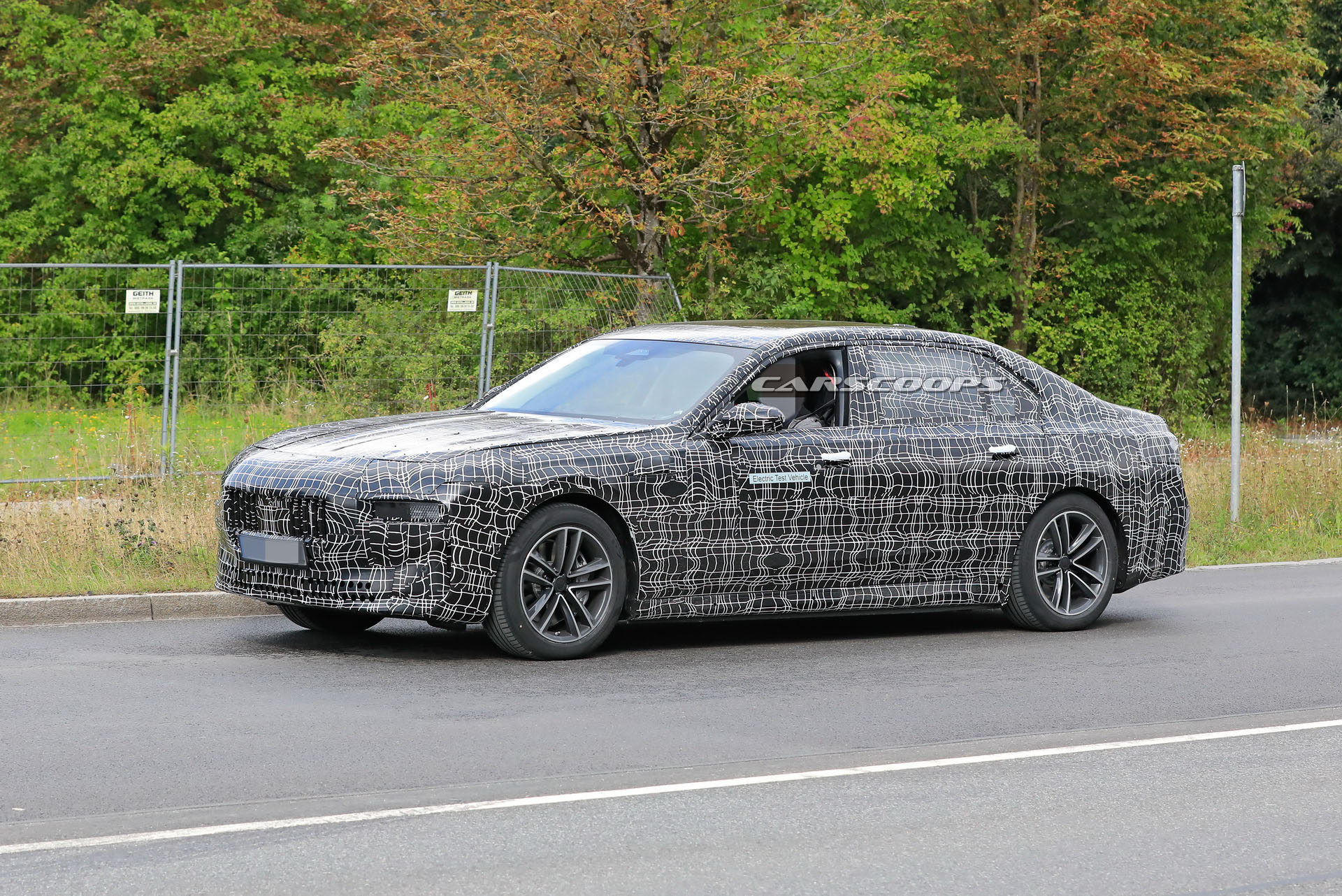 BMW Begins Testing i7 And 2022 7-Series PHEV Prototypes