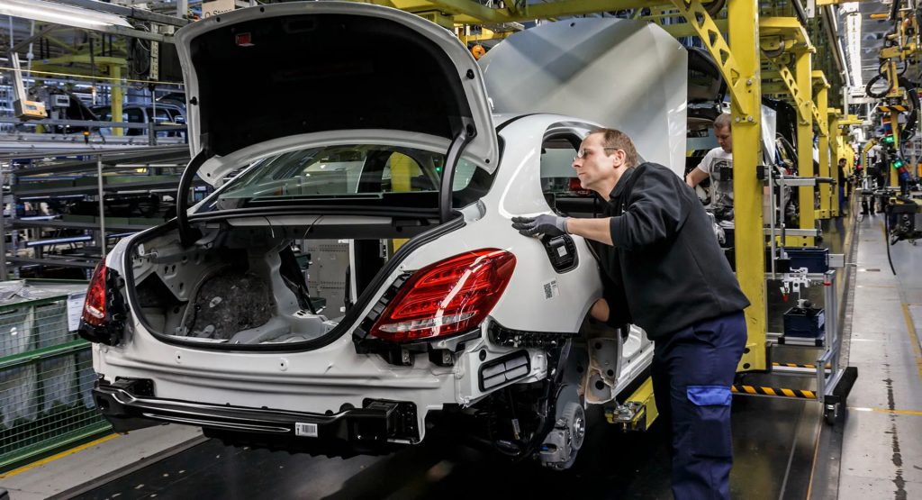  Several New Investors Seeking Damages Against Daimler Over Diesel-Cheating Claims