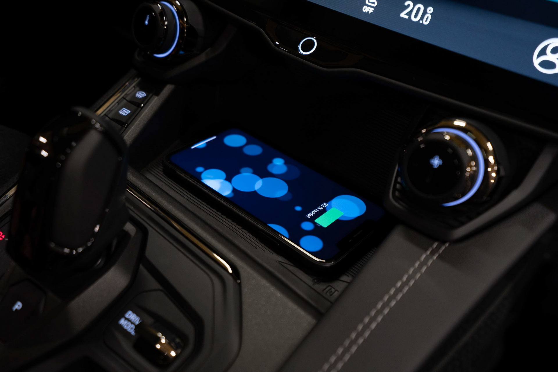 Lynk & Co European Debut Centered On 01 Model And Mobility Membership