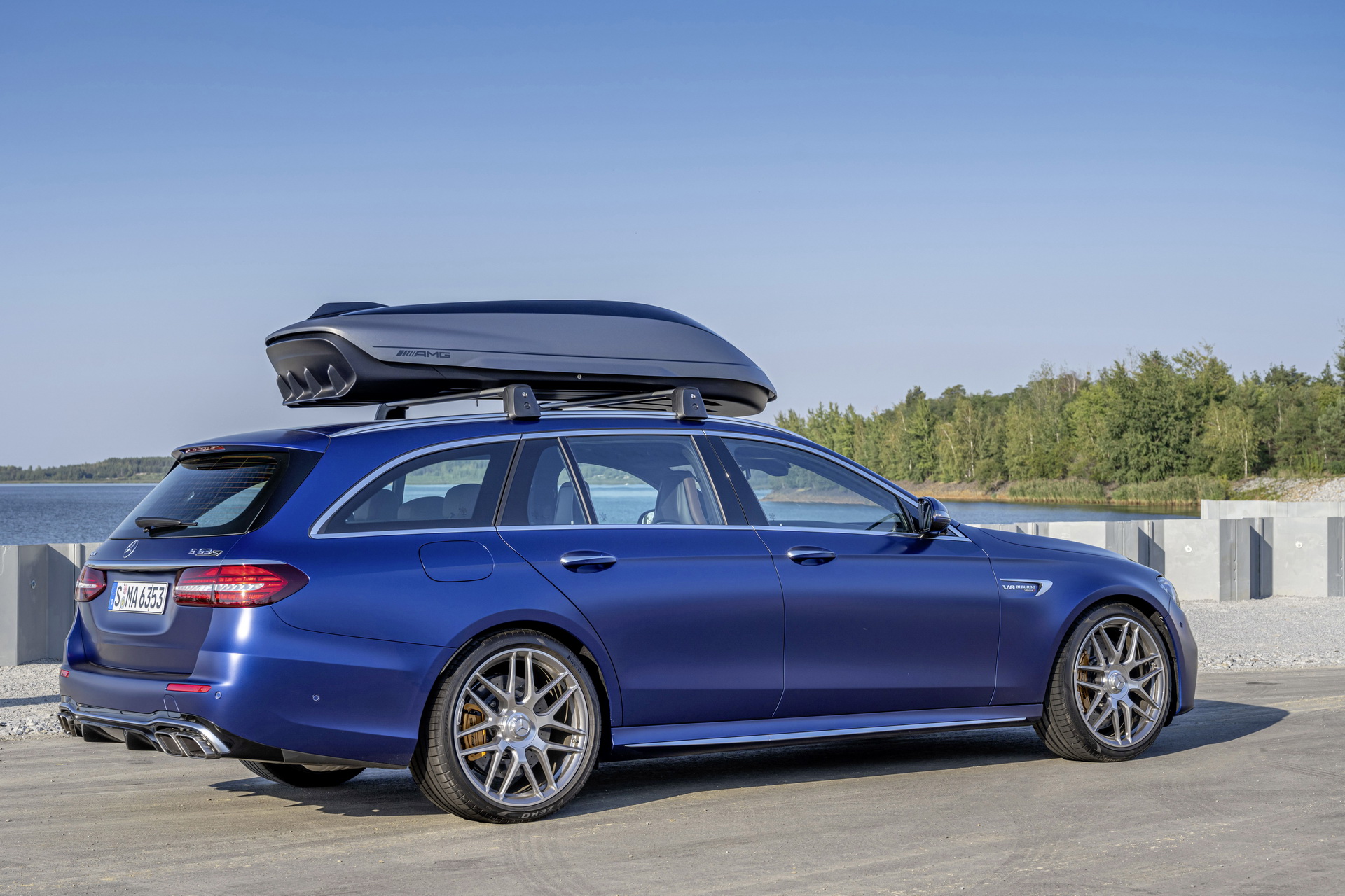 Mercedes-AMG Cars Now More Road Trip Friendly Thanks To New Roof Box
